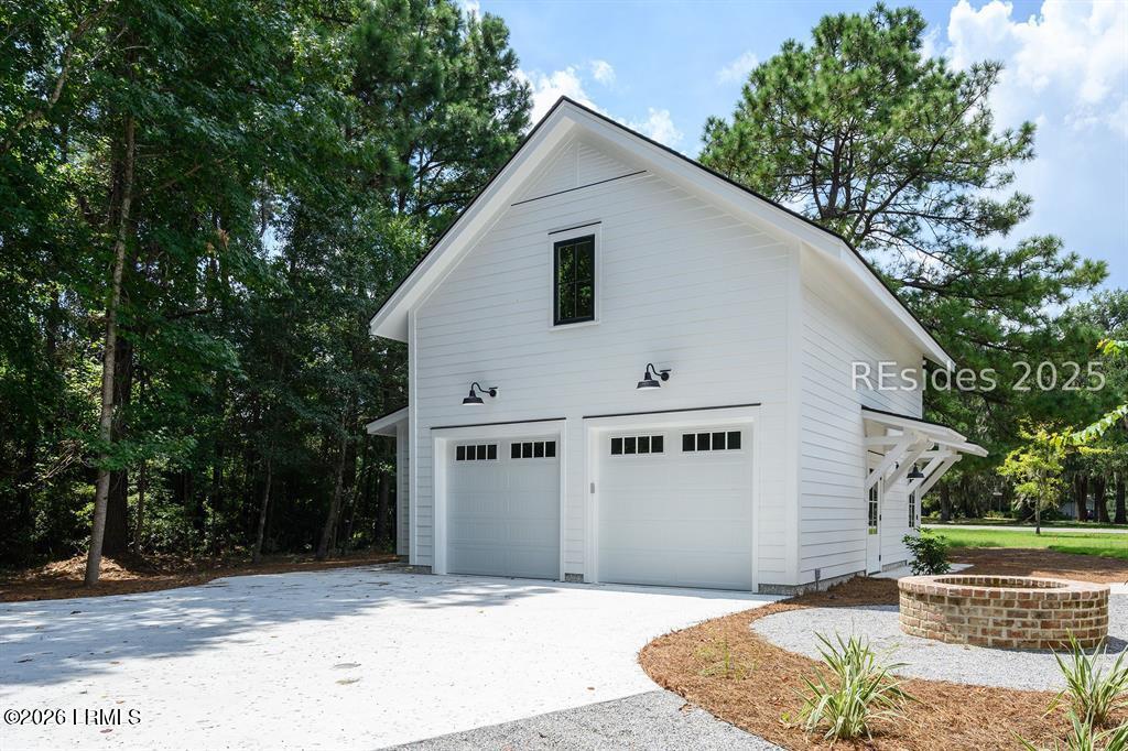 20 Millers Pond Drive