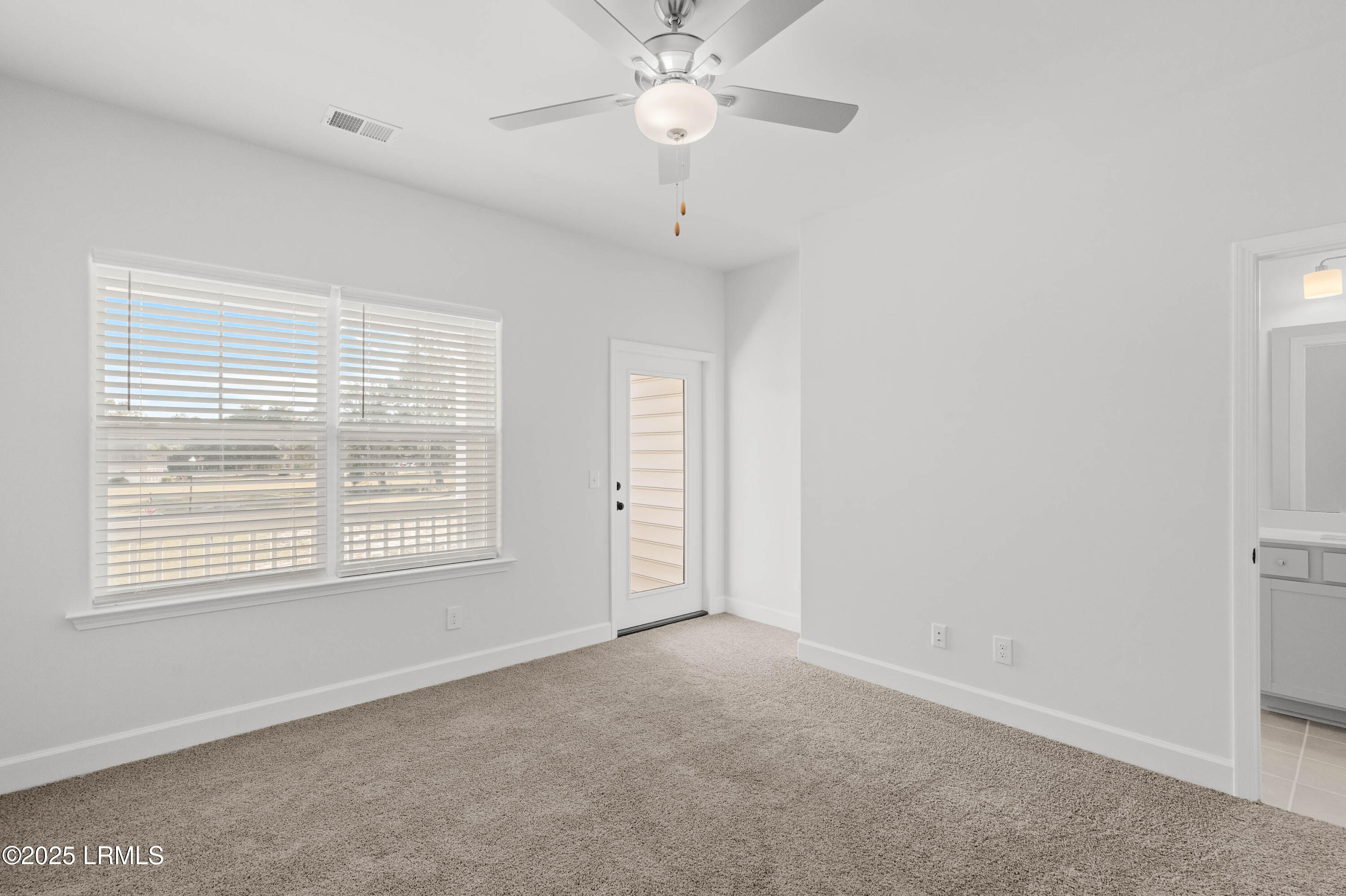 Ridgeland, South Carolina 29936, United States, 3 Bedrooms Bedrooms, ,3 BathroomsBathrooms,Residential,Active,38654