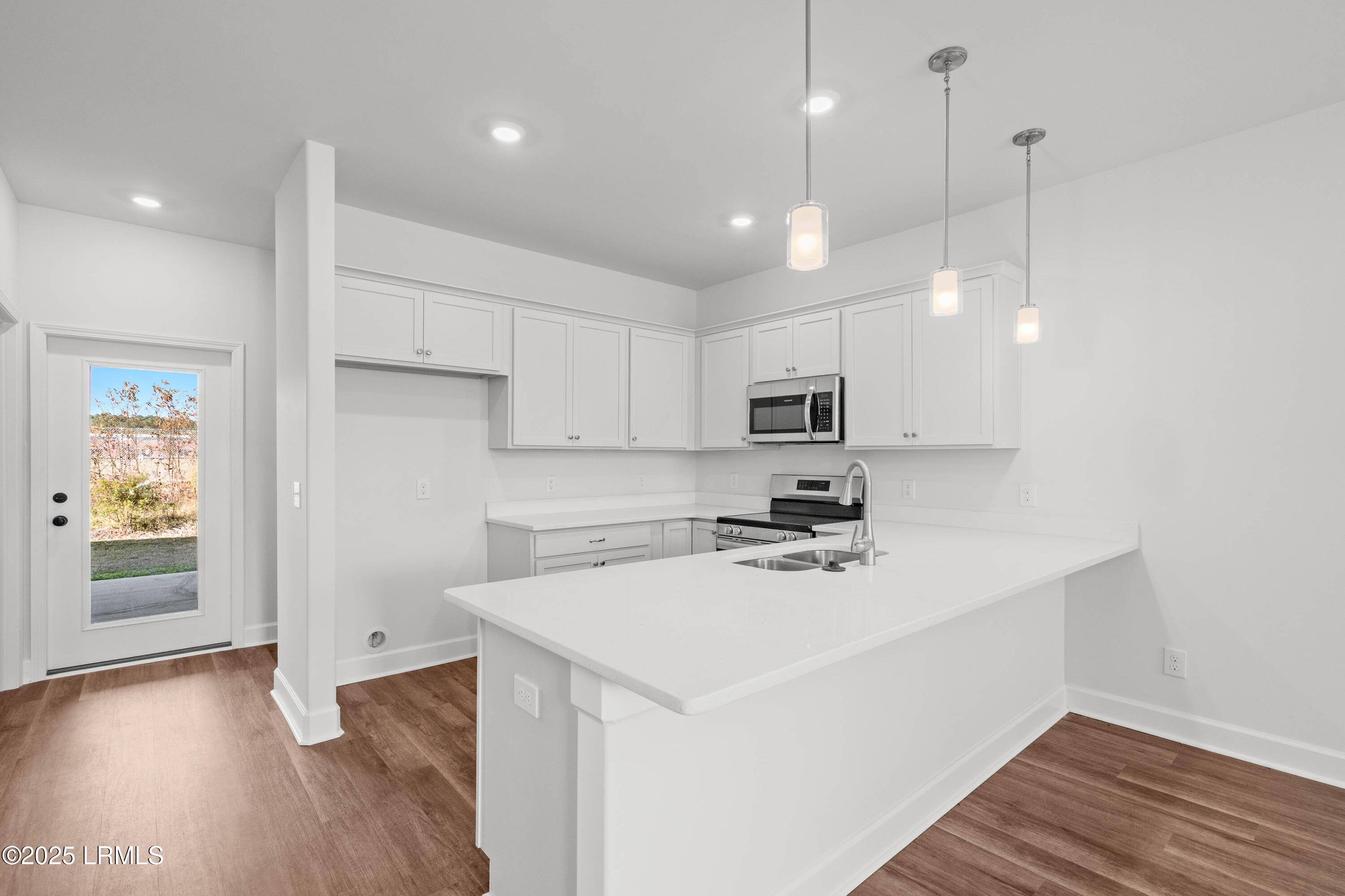 Ridgeland, South Carolina 29936, United States, 3 Bedrooms Bedrooms, ,3 BathroomsBathrooms,Residential,Active,38654