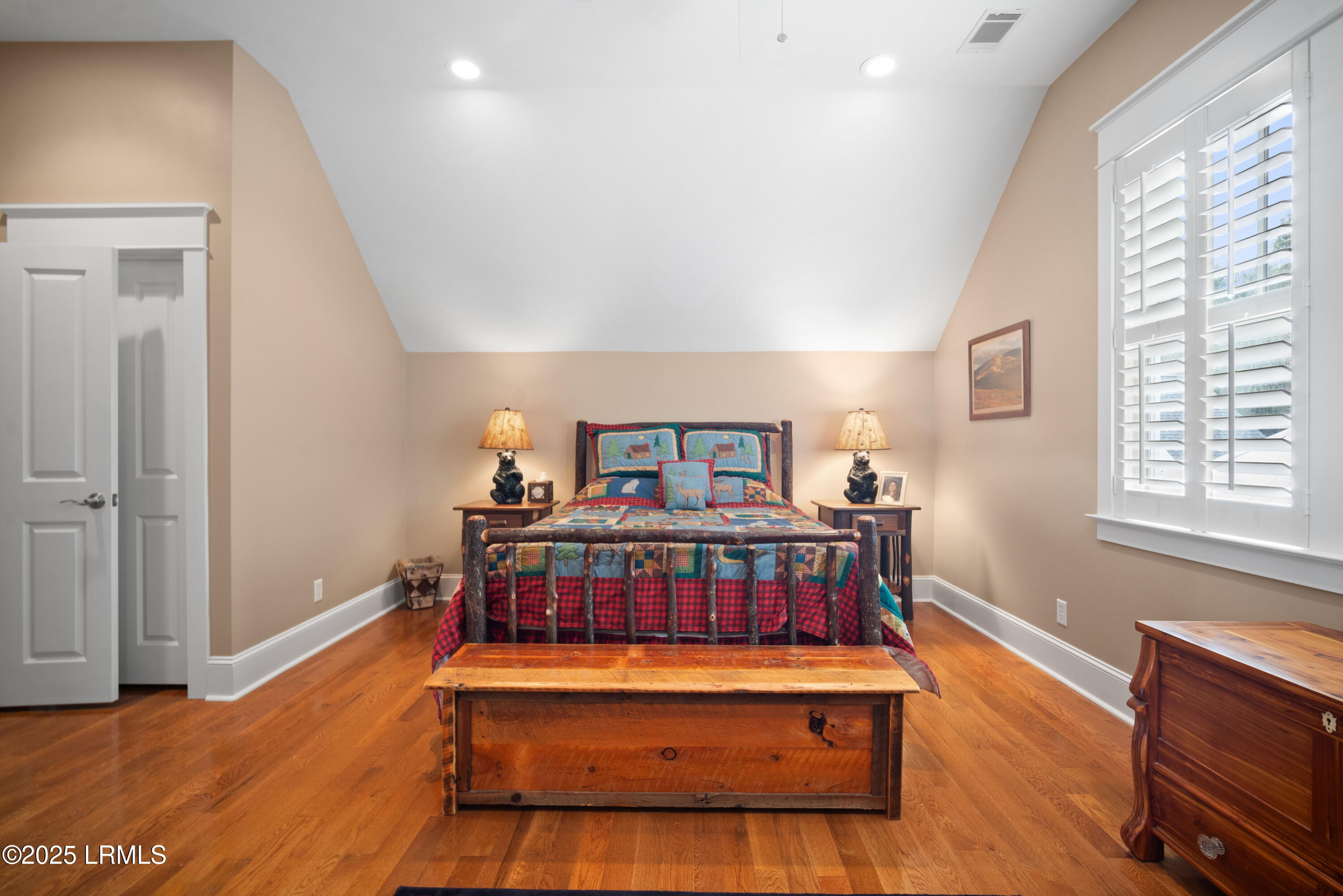 Beaufort, South Carolina 29907, United States, 4 Bedrooms Bedrooms, ,4 BathroomsBathrooms,Residential,Active,237941