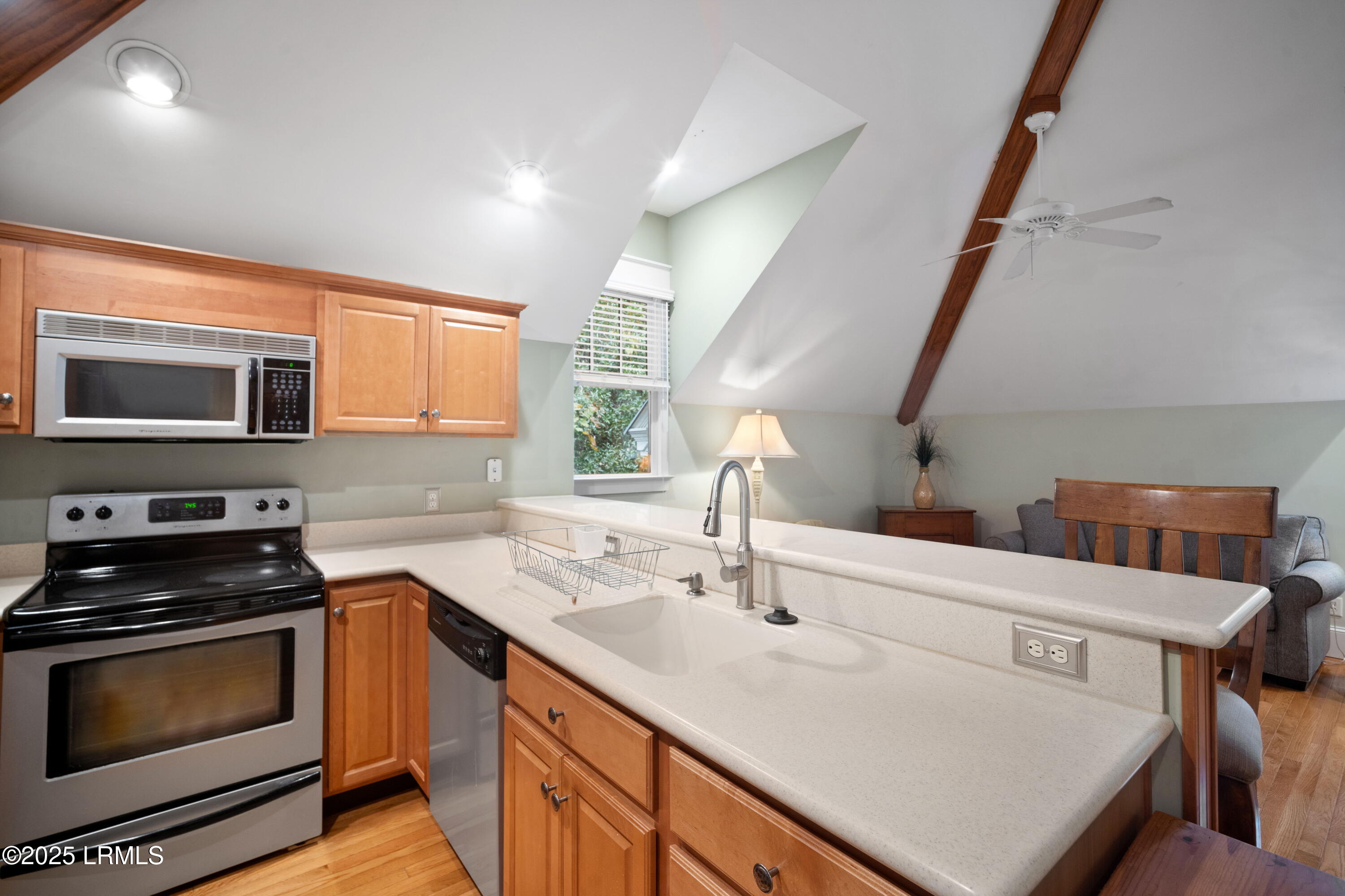 Beaufort, South Carolina 29907, United States, 4 Bedrooms Bedrooms, ,4 BathroomsBathrooms,Residential,Active,237941