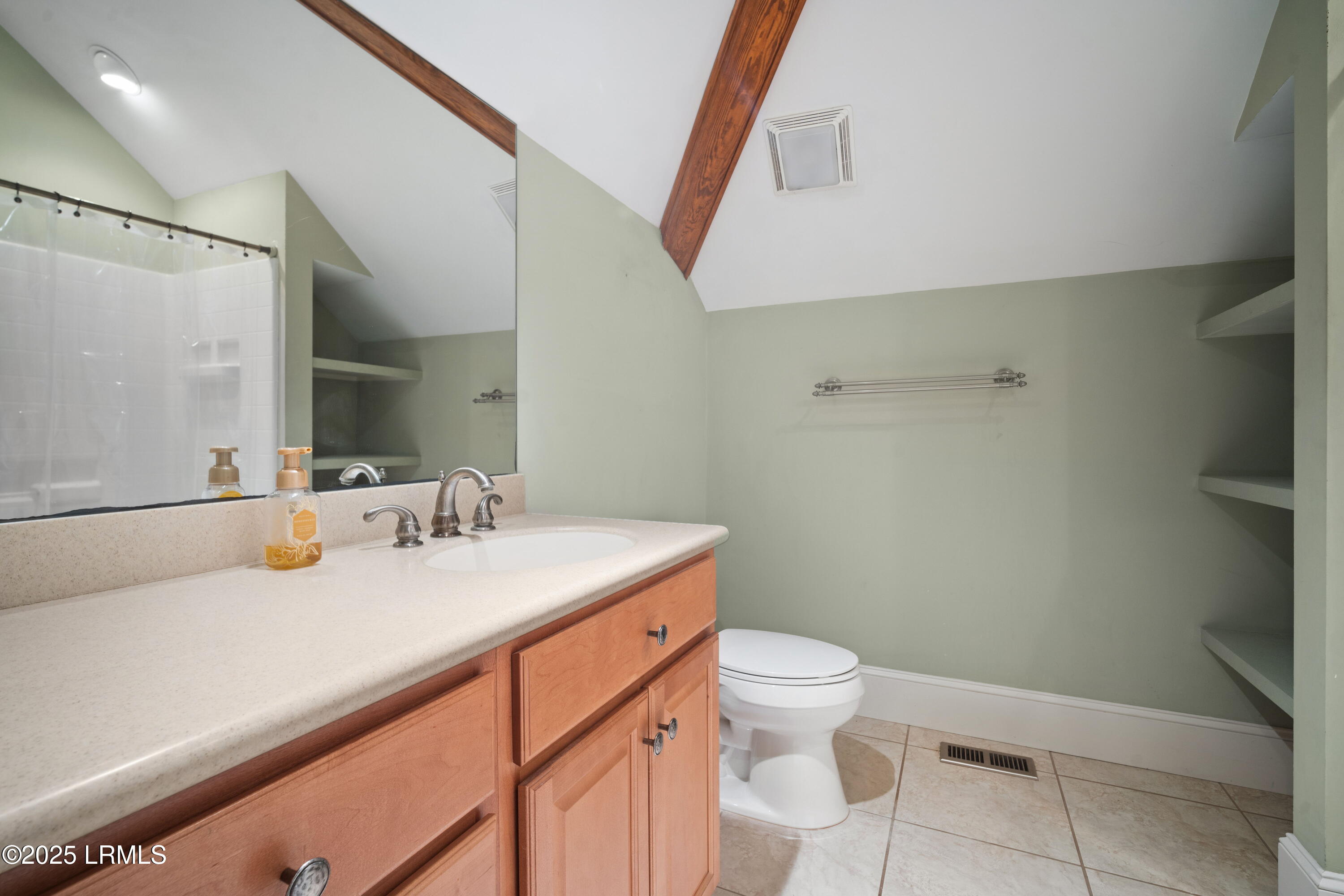 Beaufort, South Carolina 29907, United States, 4 Bedrooms Bedrooms, ,4 BathroomsBathrooms,Residential,Active,237941