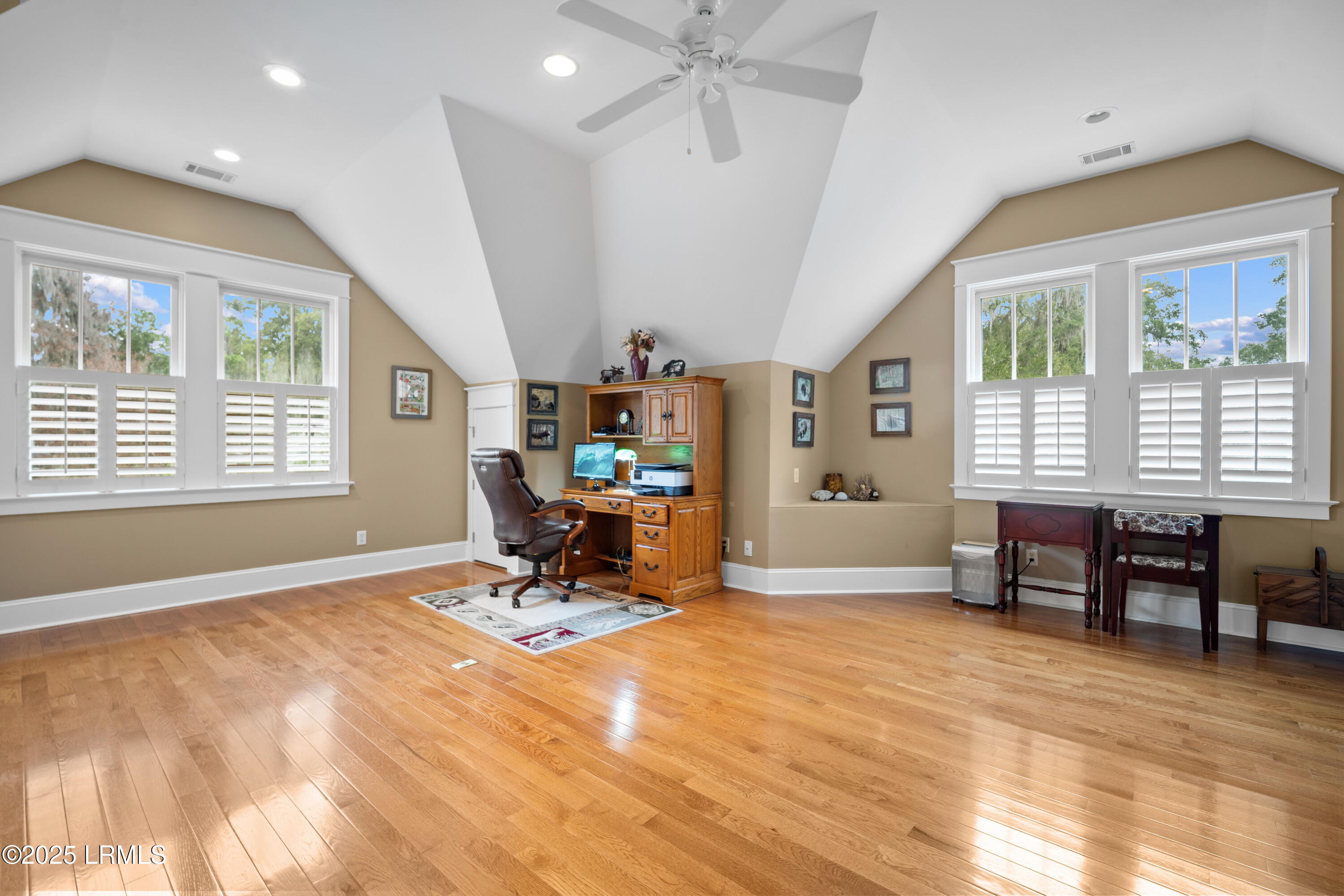 Beaufort, South Carolina 29907, United States, 4 Bedrooms Bedrooms, ,4 BathroomsBathrooms,Residential,Active,237941