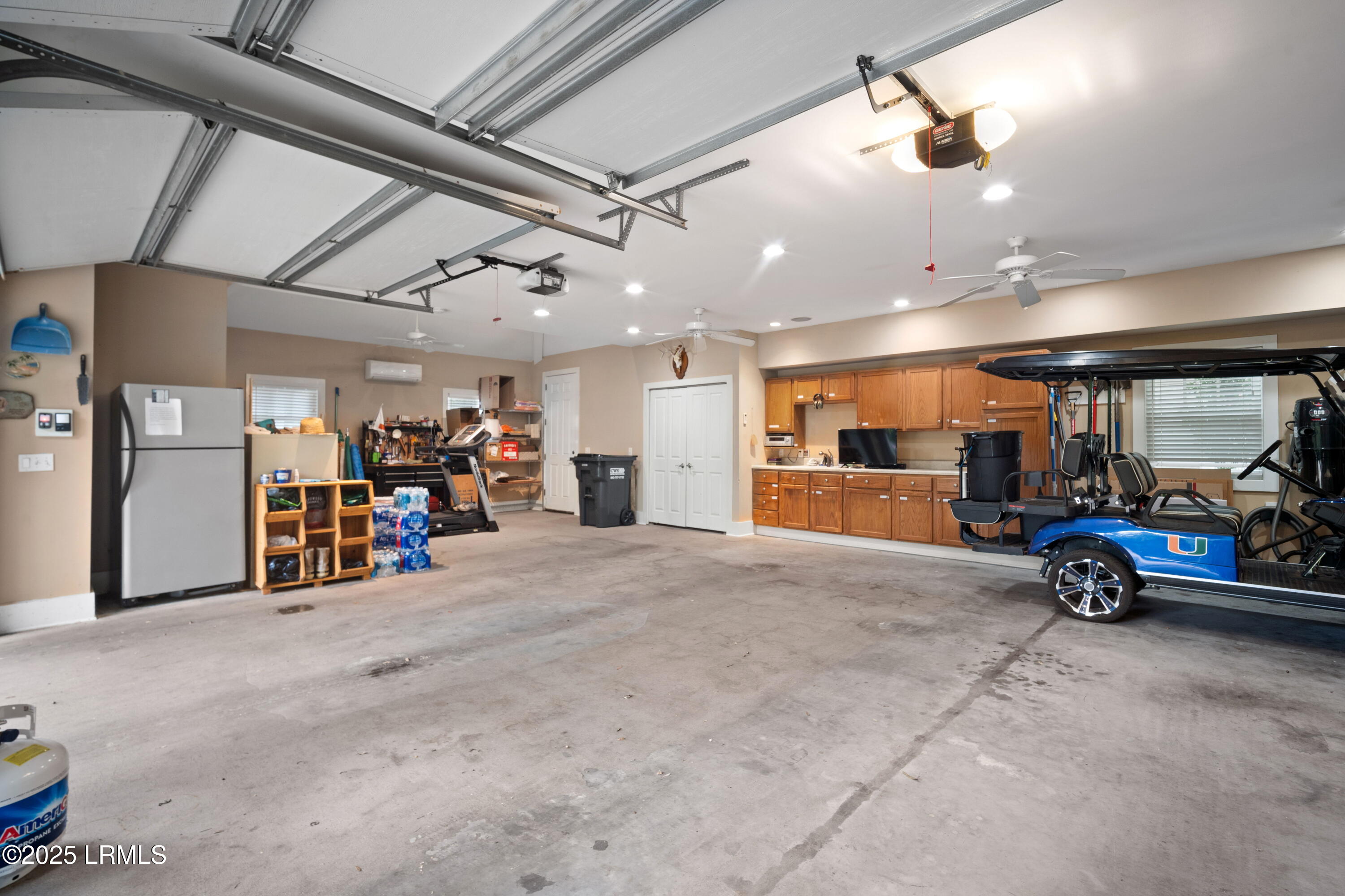 Beaufort, South Carolina 29907, United States, 4 Bedrooms Bedrooms, ,4 BathroomsBathrooms,Residential,Active,237941