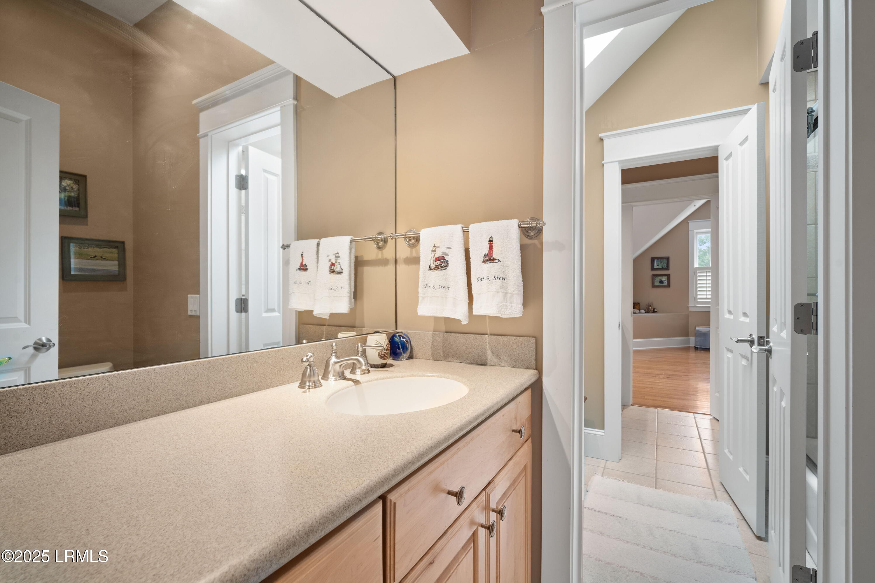 Beaufort, South Carolina 29907, United States, 4 Bedrooms Bedrooms, ,4 BathroomsBathrooms,Residential,Active,237941