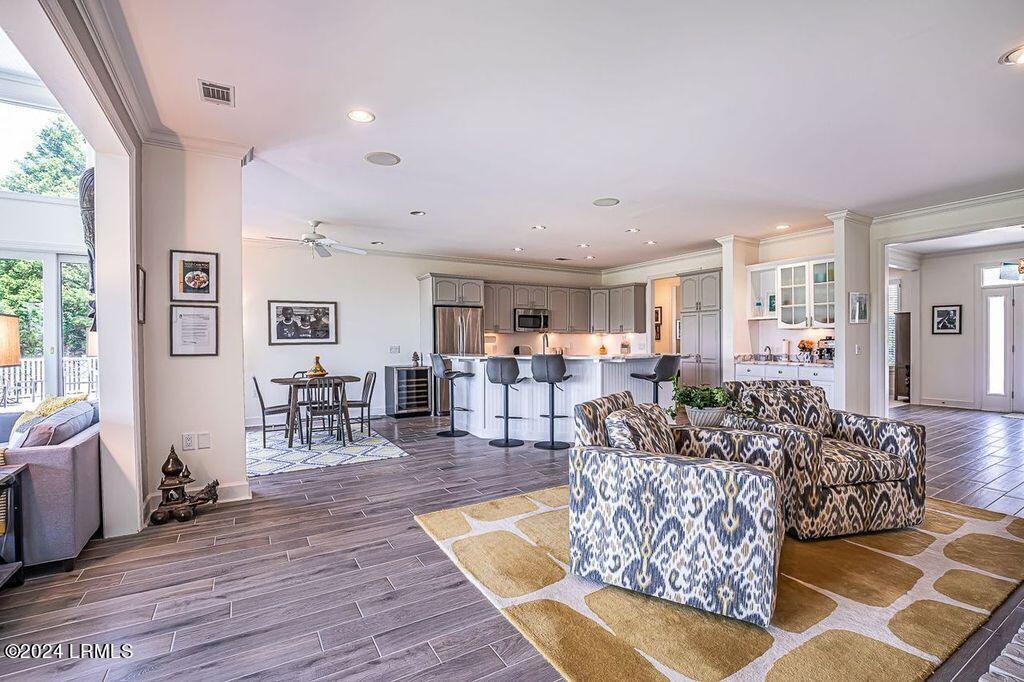 Dataw Island, South Carolina 29920, United States, 5 Bedrooms Bedrooms, ,5 BathroomsBathrooms,Residential,Pending,59286