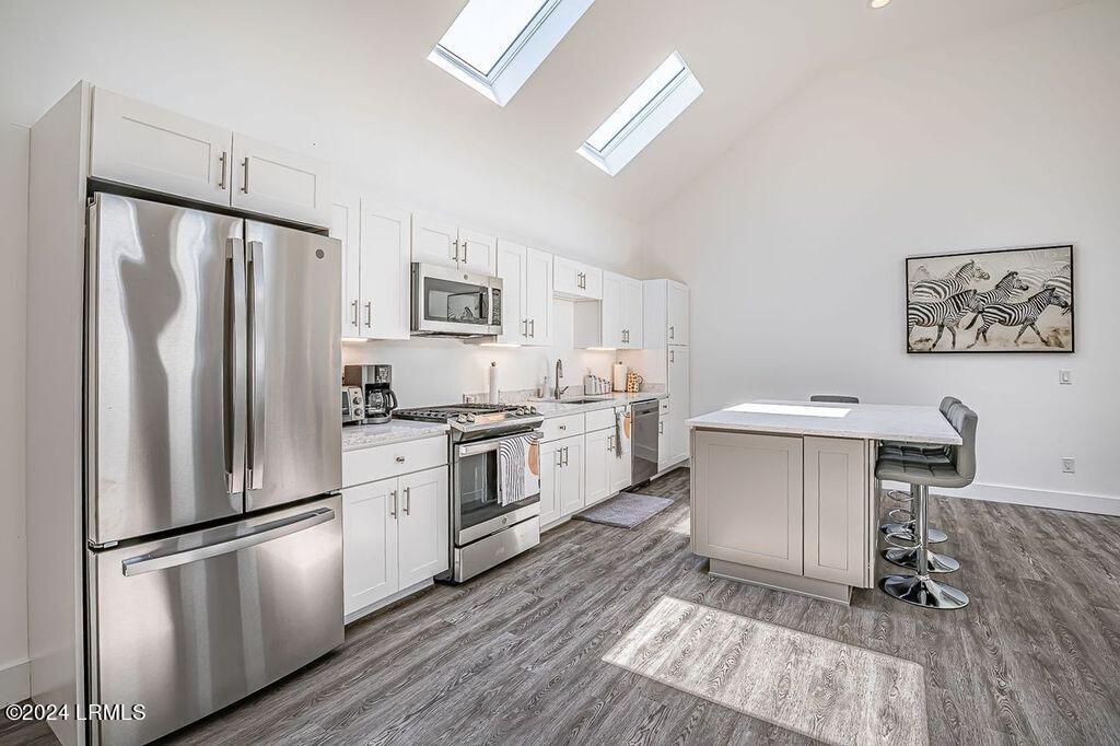 Dataw Island, South Carolina 29920, United States, 5 Bedrooms Bedrooms, ,5 BathroomsBathrooms,Residential,Pending,59286