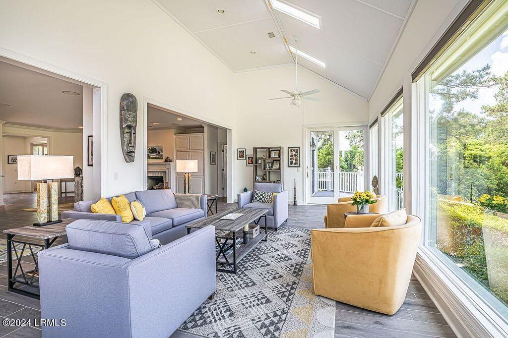 Dataw Island, South Carolina 29920, United States, 5 Bedrooms Bedrooms, ,5 BathroomsBathrooms,Residential,Pending,59286