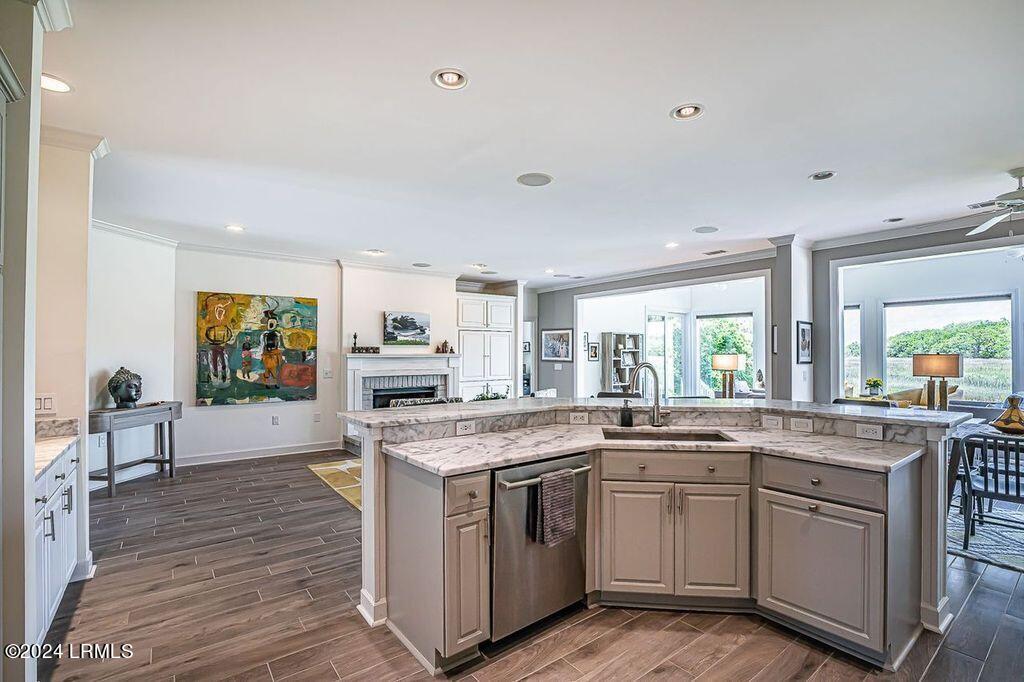 Dataw Island, South Carolina 29920, United States, 5 Bedrooms Bedrooms, ,5 BathroomsBathrooms,Residential,Pending,59286