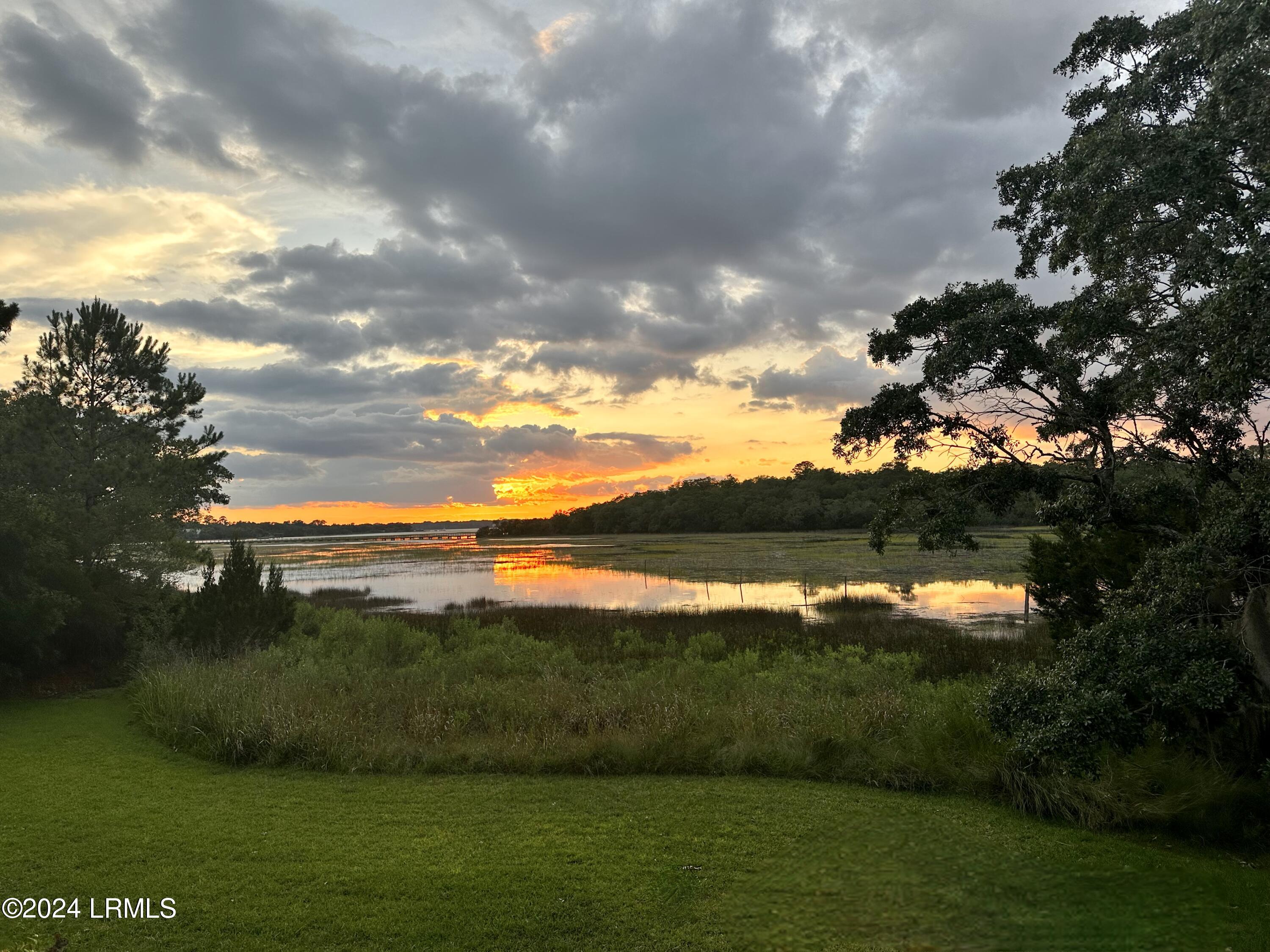 Dataw Island, South Carolina 29920, United States, 5 Bedrooms Bedrooms, ,5 BathroomsBathrooms,Residential,Pending,59286