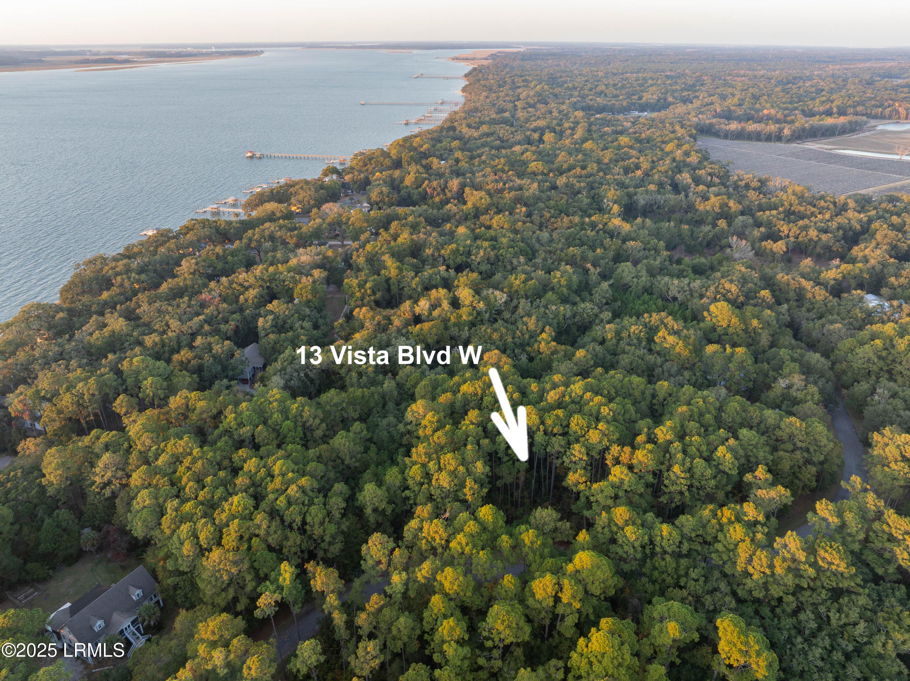13 Vista Boulevard W