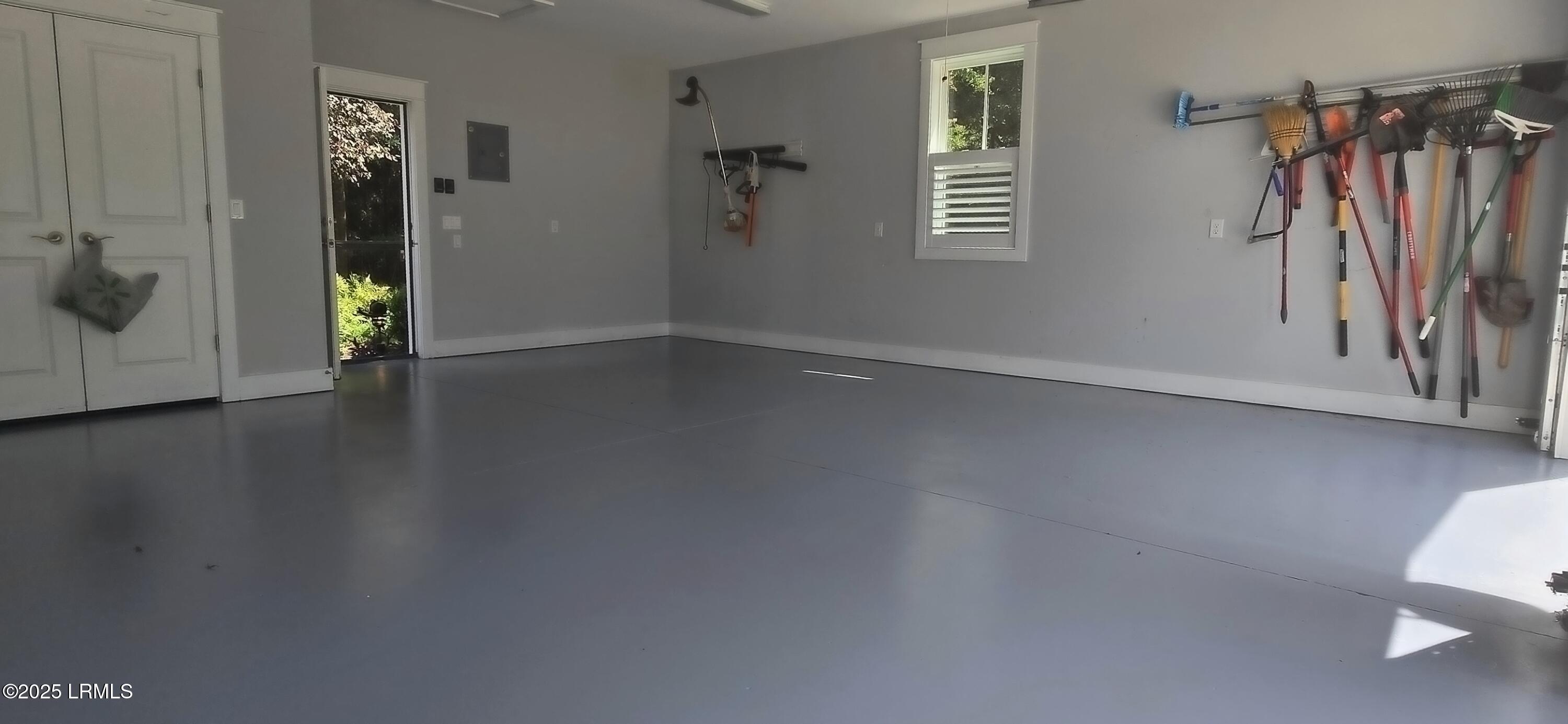 Beaufort, South Carolina 29907, United States, 4 Bedrooms Bedrooms, ,3 BathroomsBathrooms,Residential,Active,183522