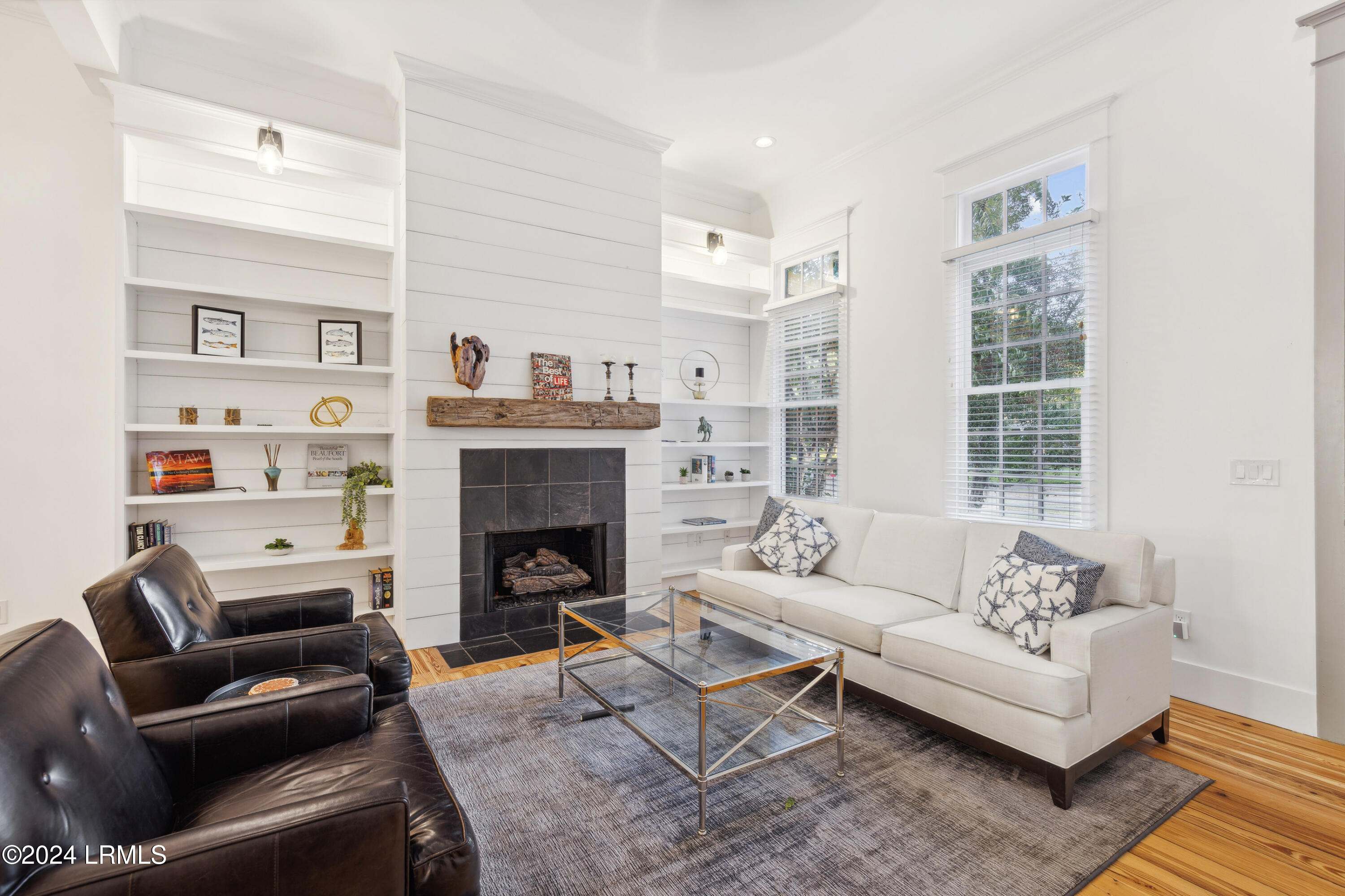 Beaufort, South Carolina 29906, United States, 2 Bedrooms Bedrooms, ,3 BathroomsBathrooms,Residential,Active,37090