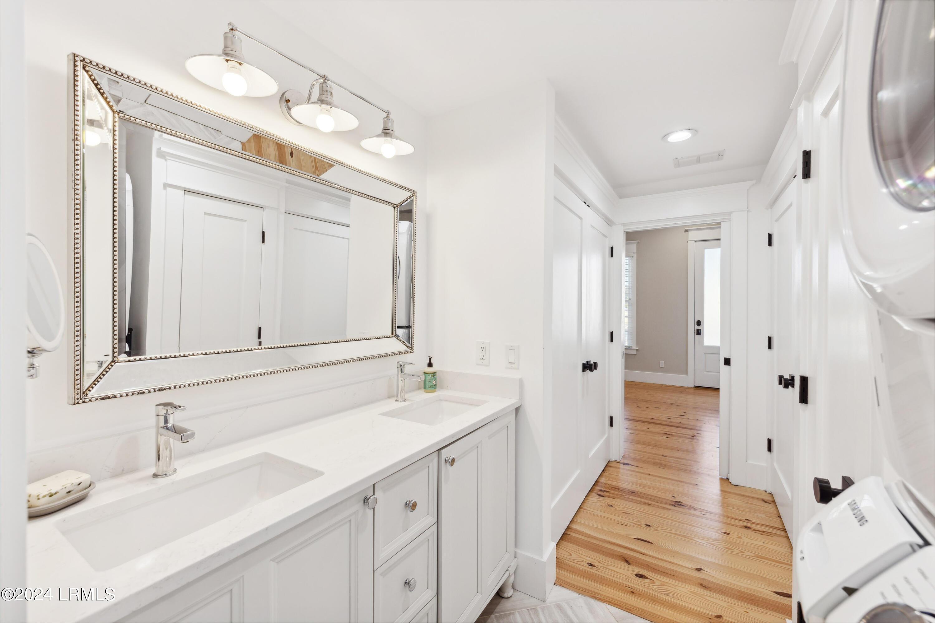 Beaufort, South Carolina 29906, United States, 2 Bedrooms Bedrooms, ,3 BathroomsBathrooms,Residential,Active,37090