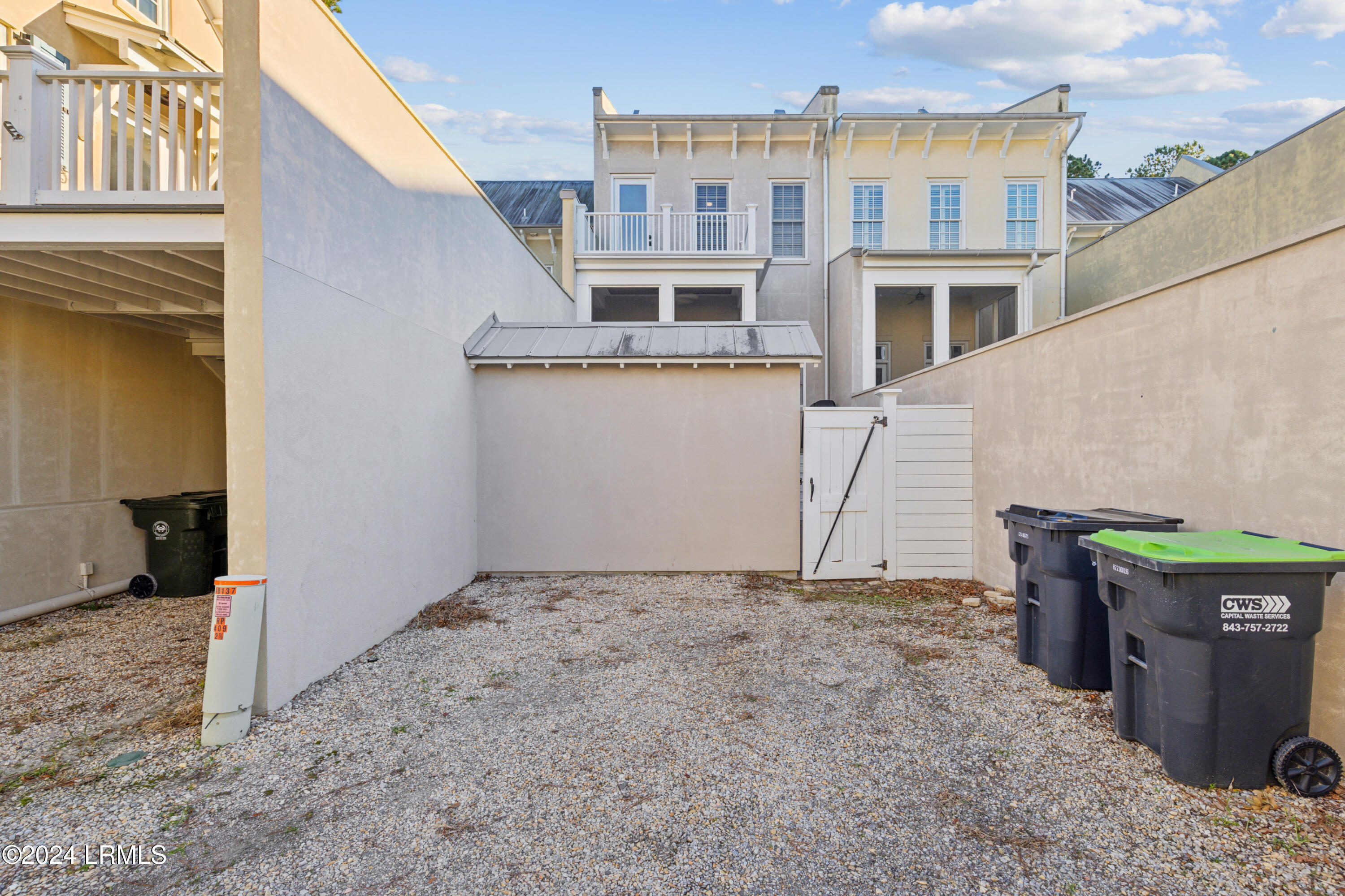 Beaufort, South Carolina 29906, United States, 2 Bedrooms Bedrooms, ,3 BathroomsBathrooms,Residential,Active,37090