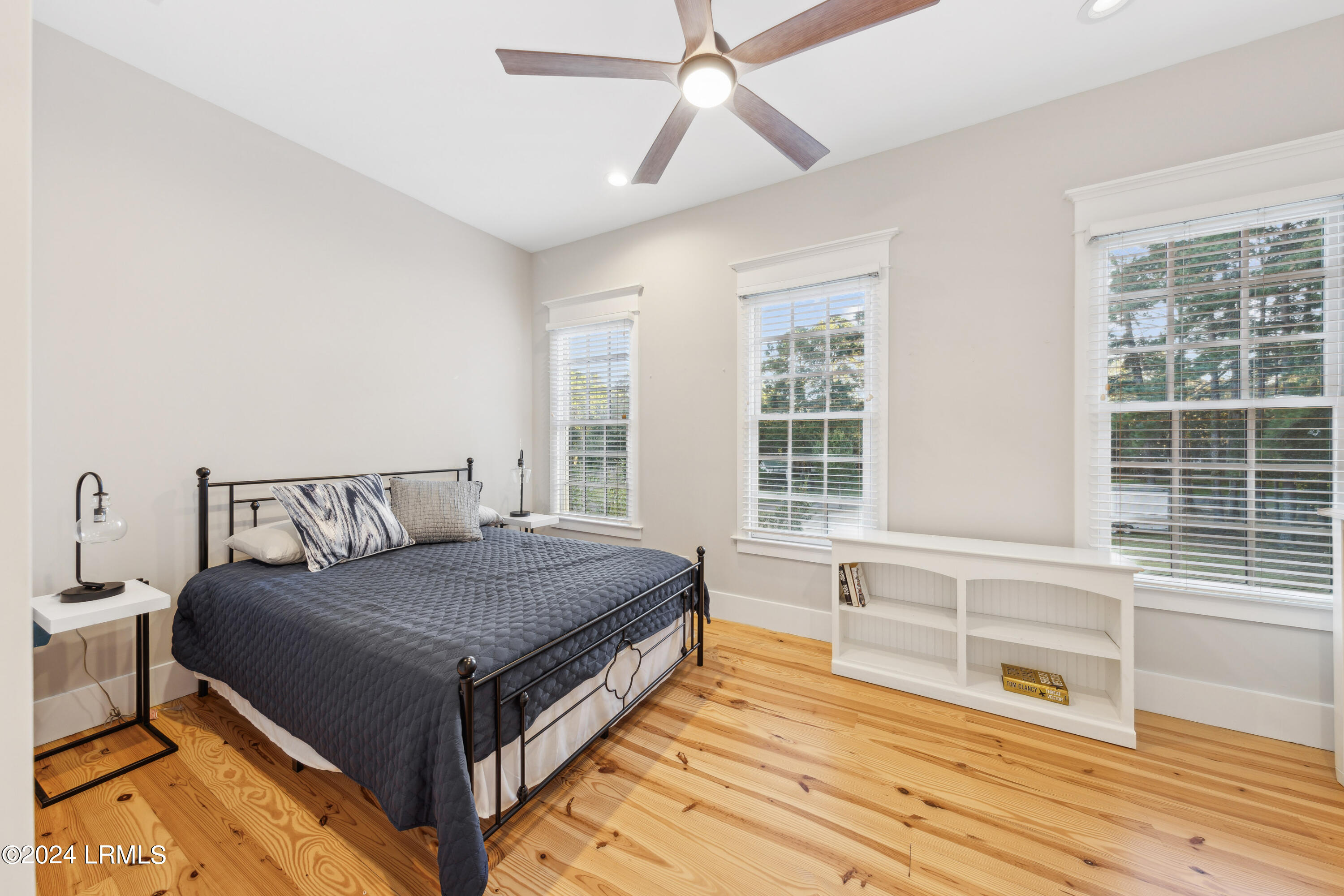 Beaufort, South Carolina 29906, United States, 2 Bedrooms Bedrooms, ,3 BathroomsBathrooms,Residential,Active,37090