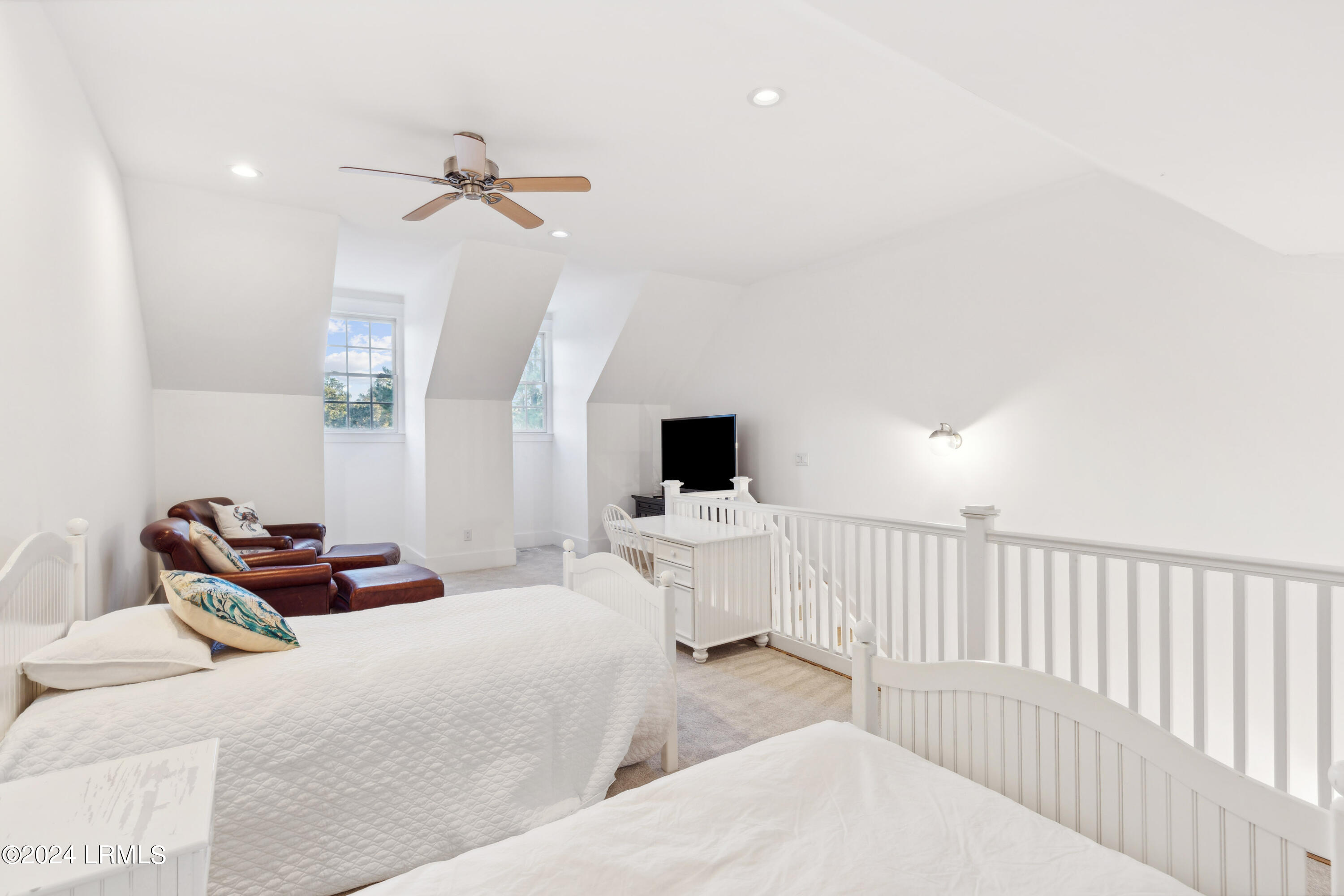 Beaufort, South Carolina 29906, United States, 2 Bedrooms Bedrooms, ,3 BathroomsBathrooms,Residential,Active,37090