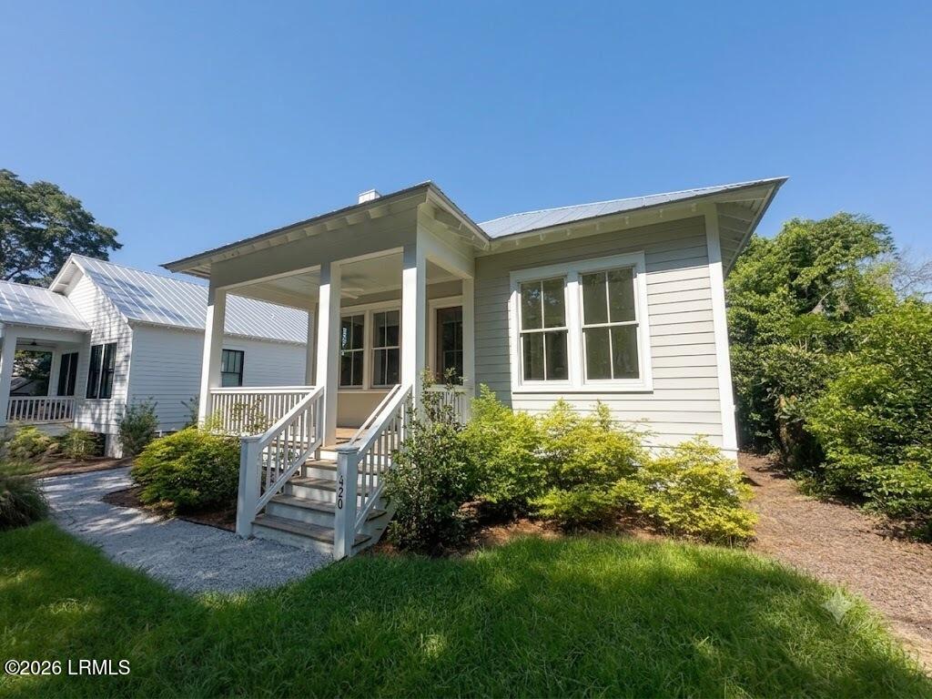 420 Waight Street