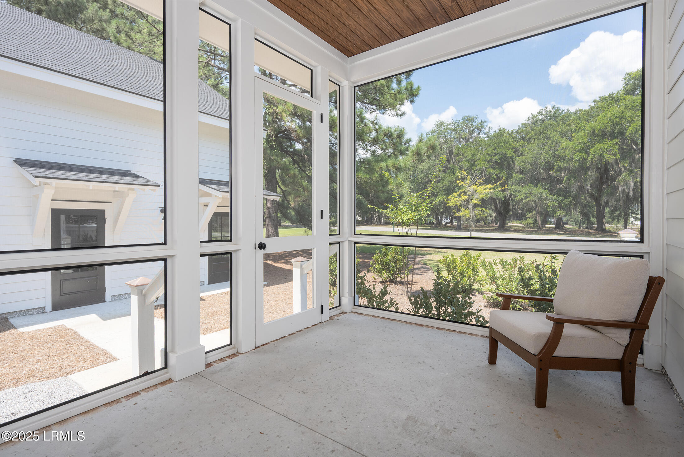 Beaufort, South Carolina 29907, United States, 4 Bedrooms Bedrooms, ,3 BathroomsBathrooms,Residential,Active,160408