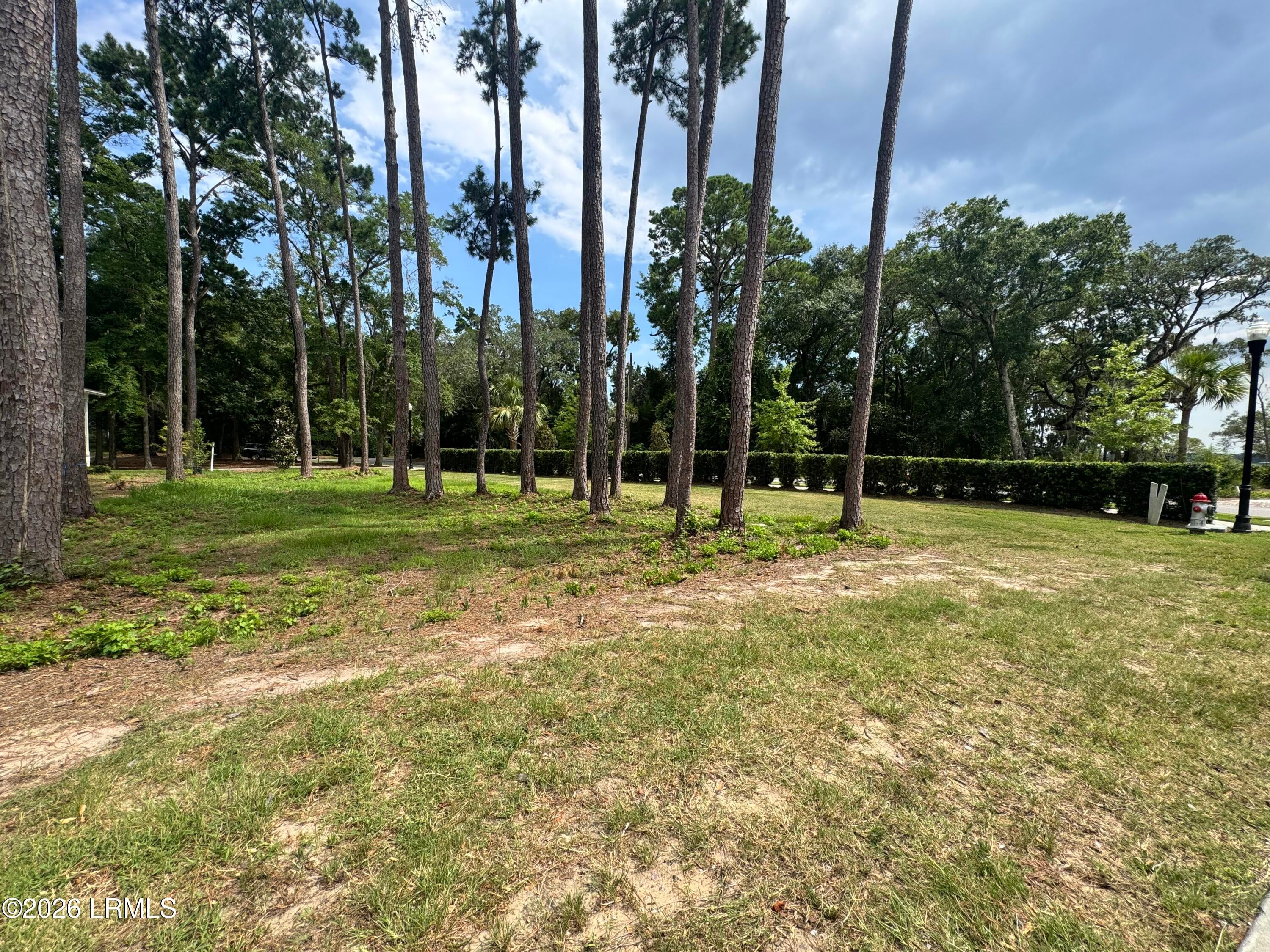 211 Harborview Drive