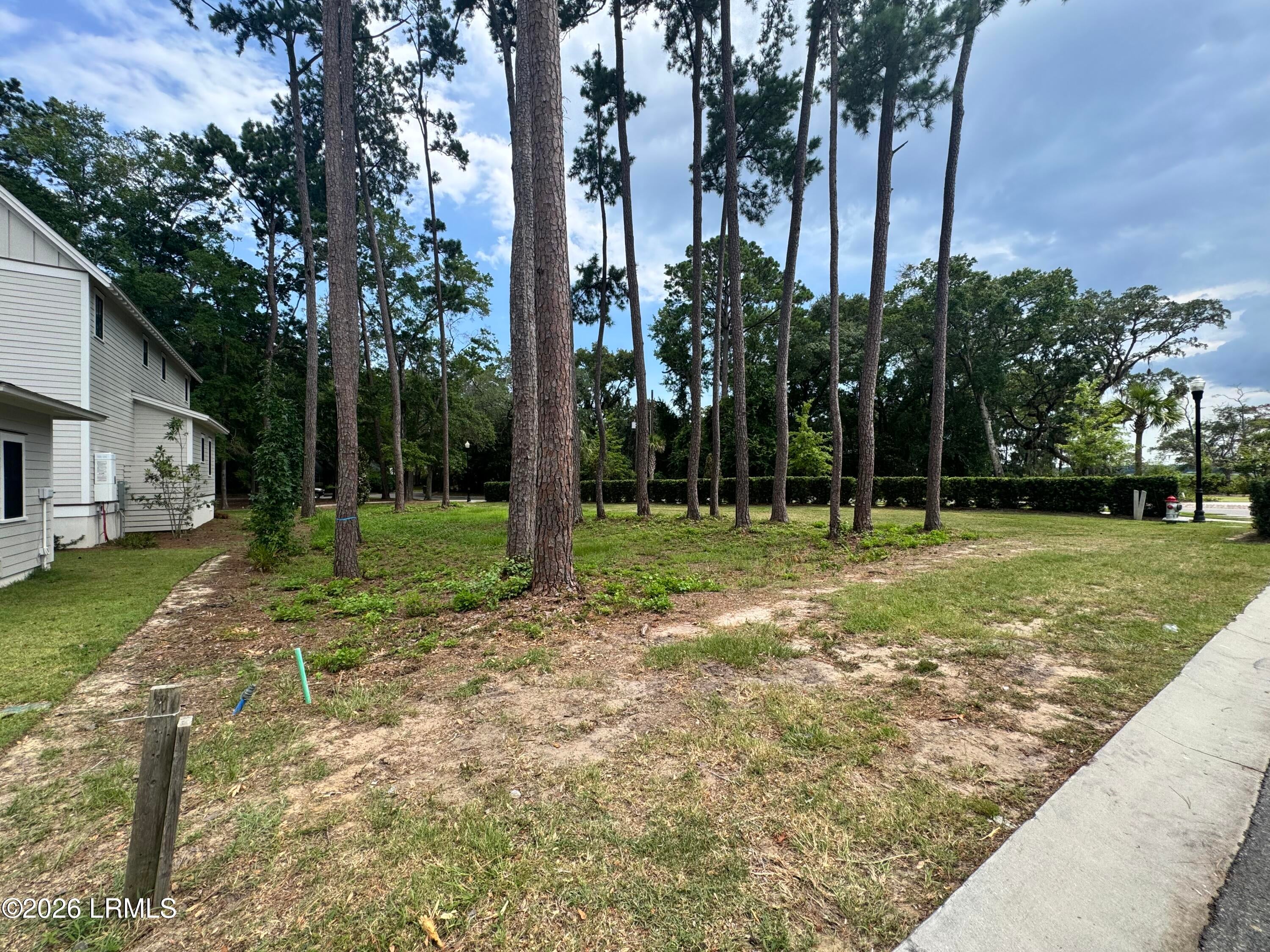 211 Harborview Drive
