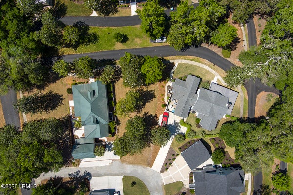 98 GAUTIER PL, BEAUFORT, SC 29902 - Image 674db2cc56d84da5f01c8bfe83b1113f/868070486