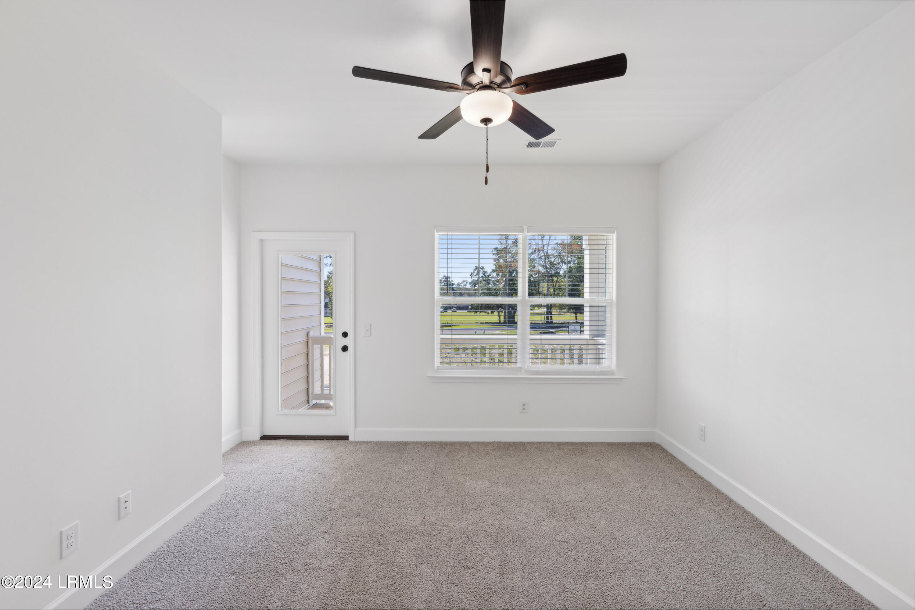 Ridgeland, South Carolina 29936, United States, 3 Bedrooms Bedrooms, ,3 BathroomsBathrooms,Residential,Pending,38540