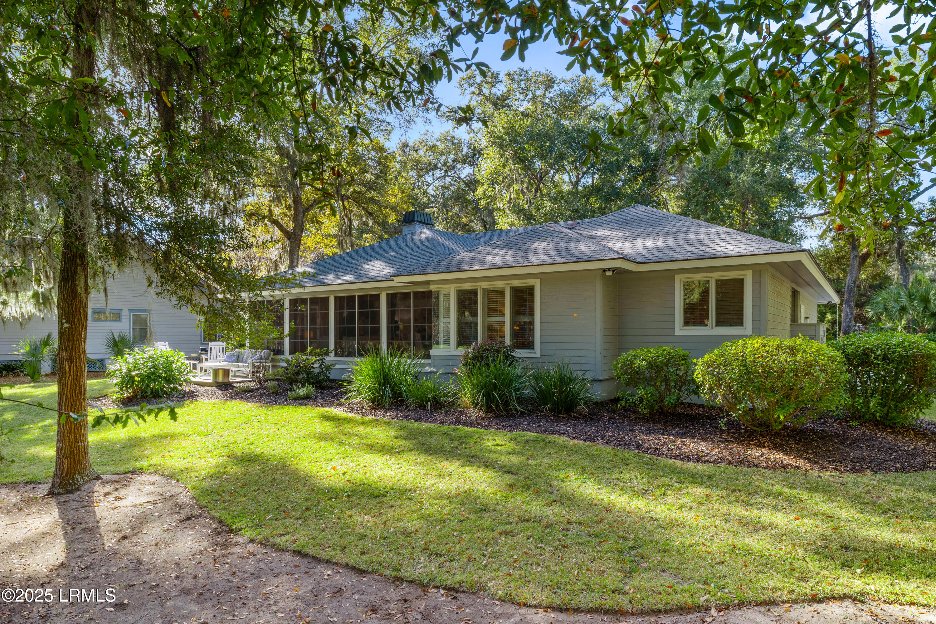 St. Helena Island, South Carolina 29920, United States, 3 Bedrooms Bedrooms, ,2 BathroomsBathrooms,Residential,Active,249084