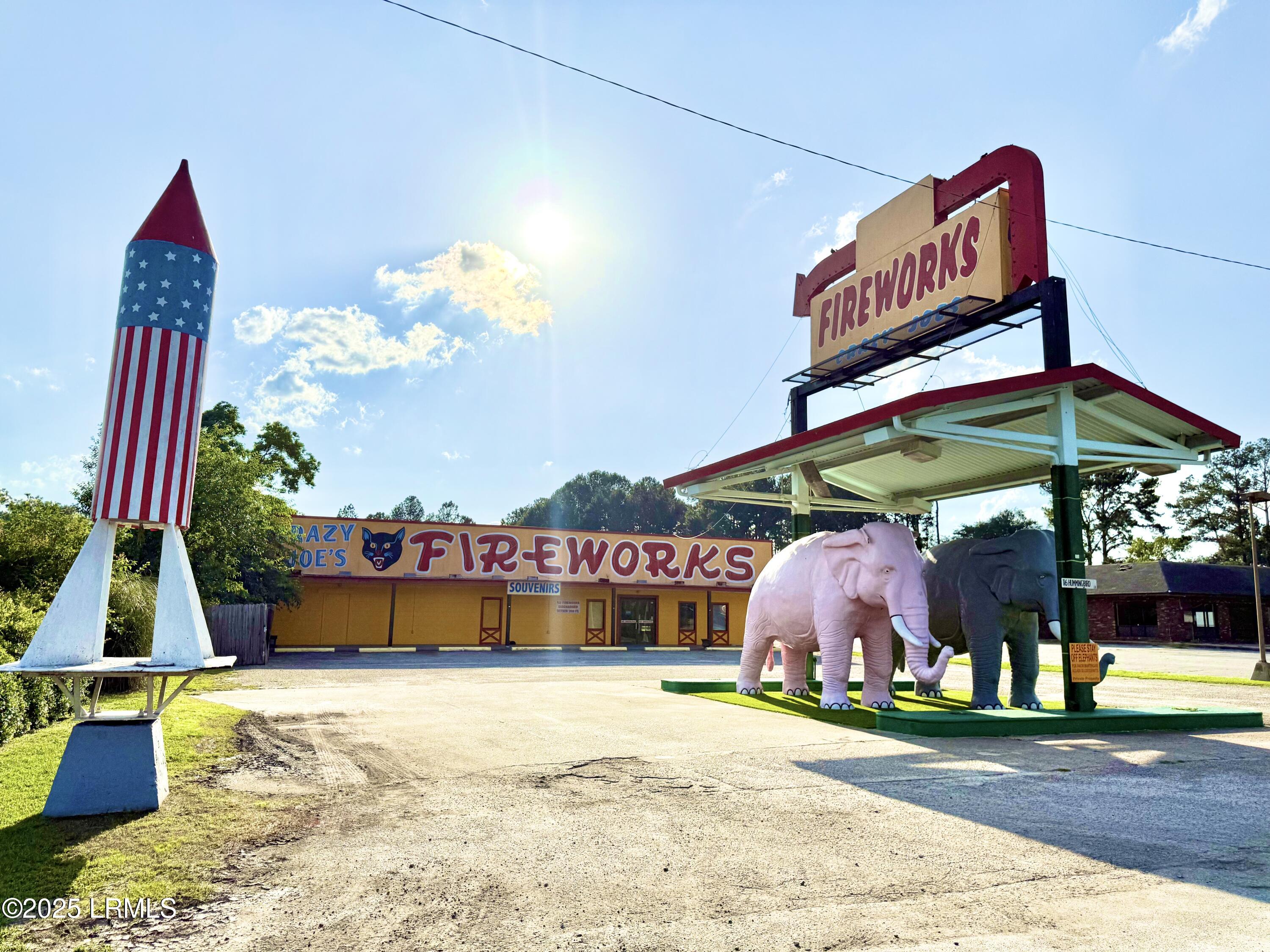 1116 Hummingbird Lane