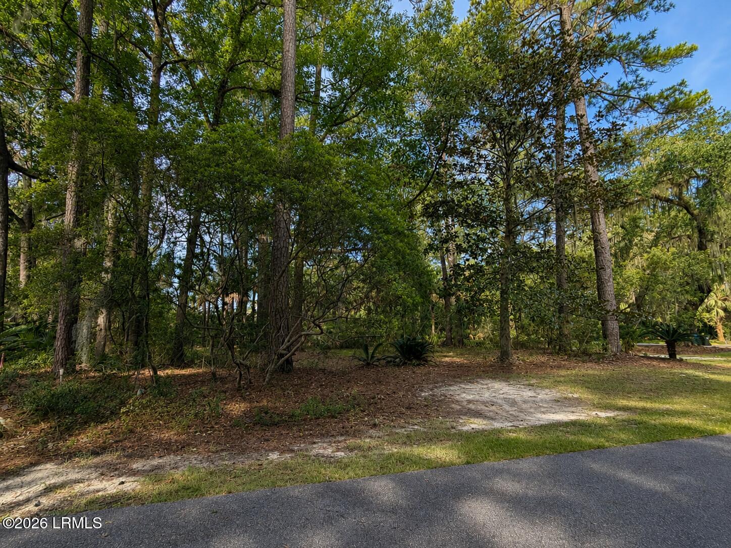 2 Bent Tree Lane
