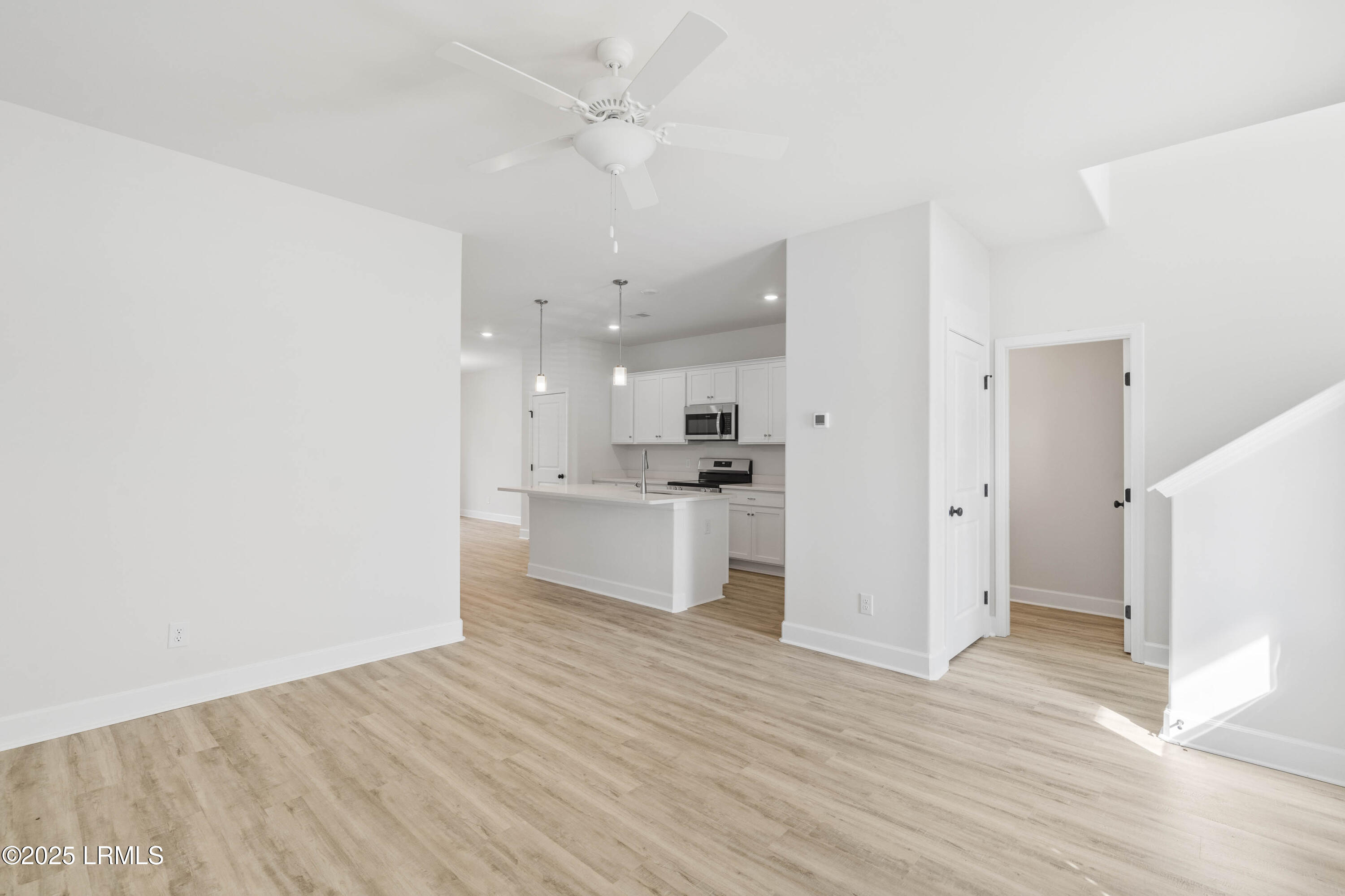 Ridgeland, South Carolina 29936, United States, 3 Bedrooms Bedrooms, ,3 BathroomsBathrooms,Residential,Active,38661