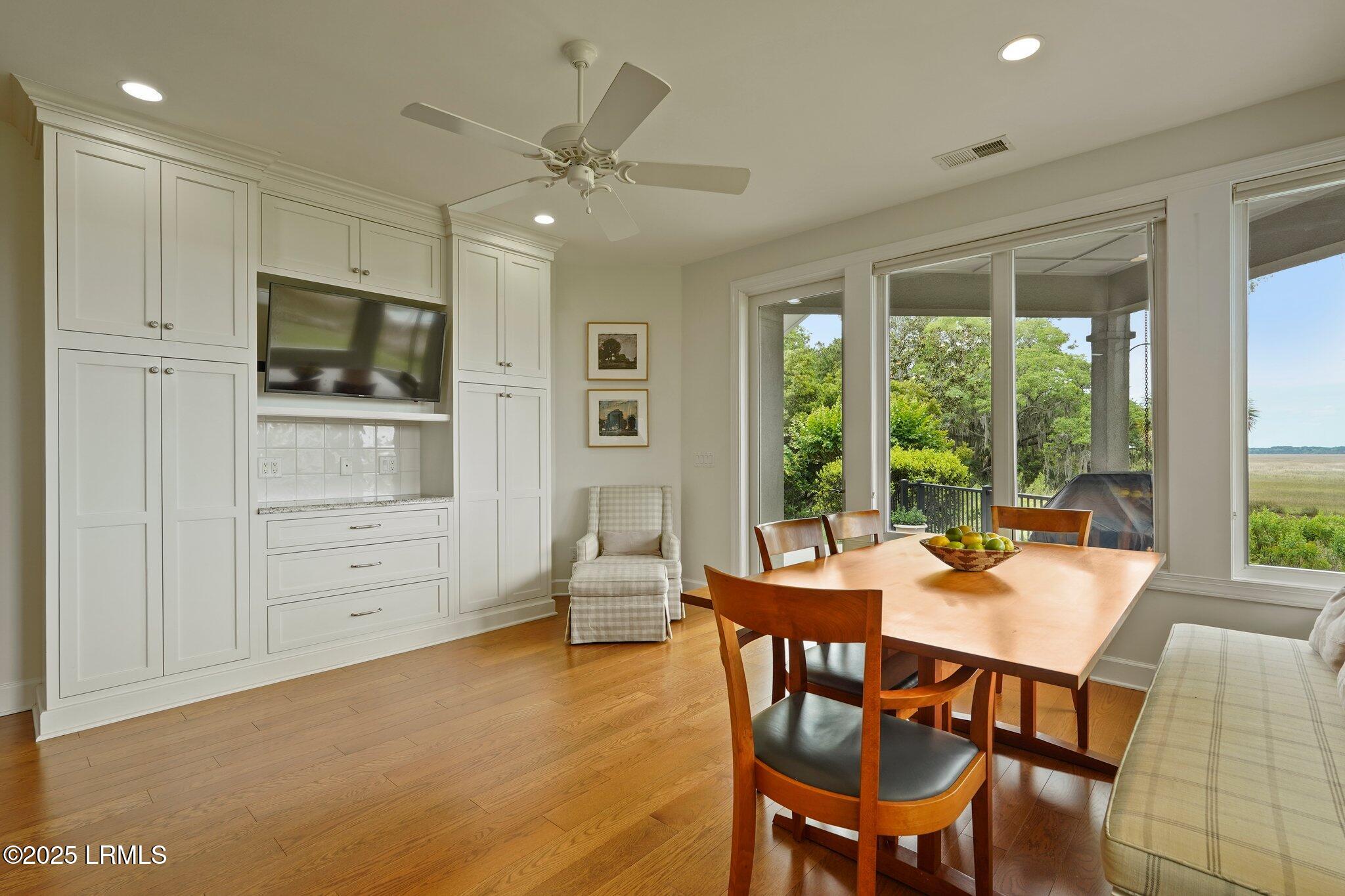 St. Helena Island, South Carolina 29920, United States, 4 Bedrooms Bedrooms, ,5 BathroomsBathrooms,Residential,Active,120169