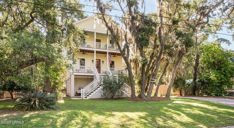 102 Bay Point Road, St. Helena Island, SC 29920 - MLS#: 189532