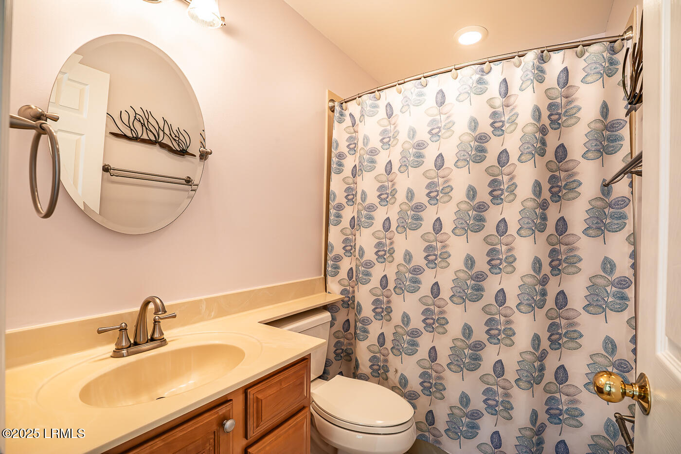 St. Helena Island, South Carolina 29920, United States, 3 Bedrooms Bedrooms, ,2 BathroomsBathrooms,Residential,Active,165607