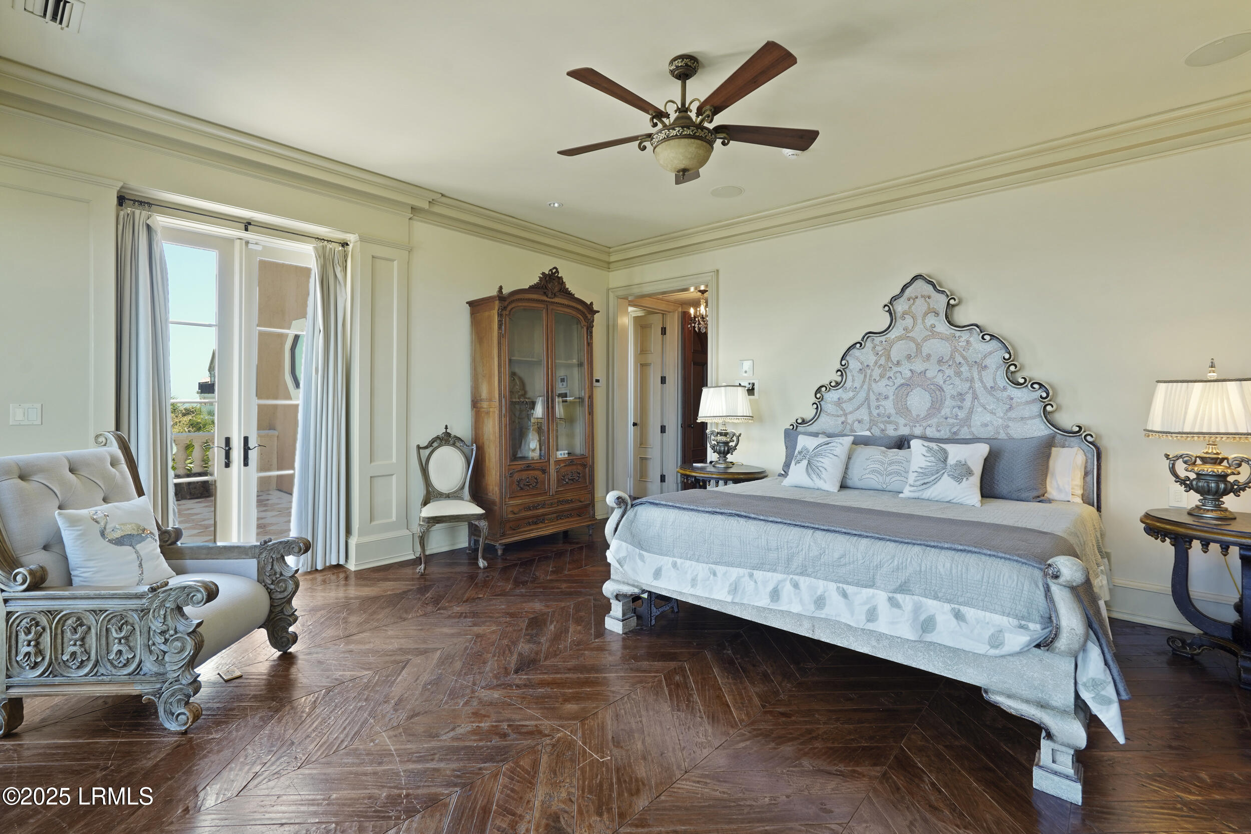 3 Stella Del Mare Manor