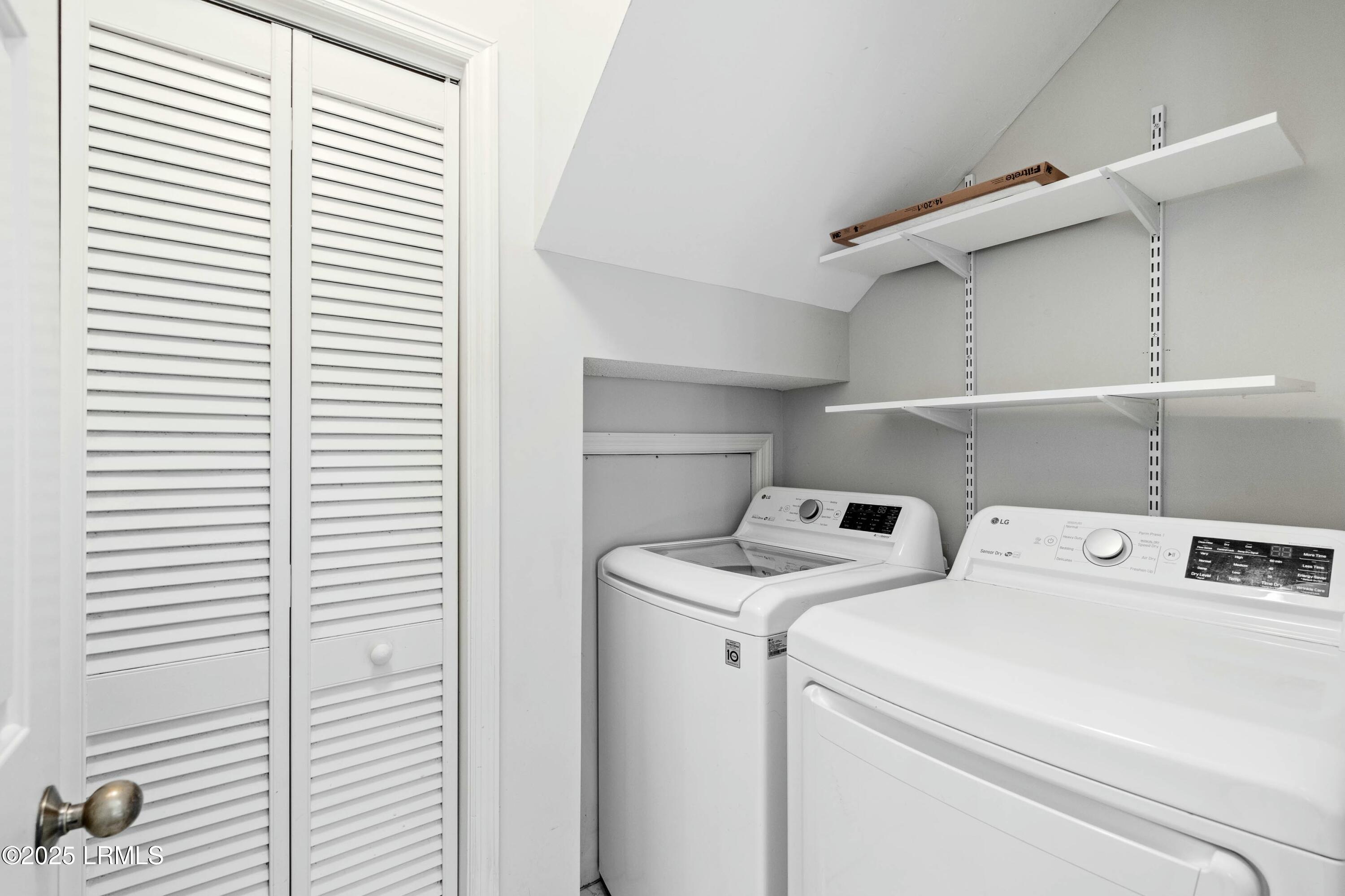 St. Helena Island, South Carolina 29920, United States, 3 Bedrooms Bedrooms, ,3 BathroomsBathrooms,Residential,Active,96592