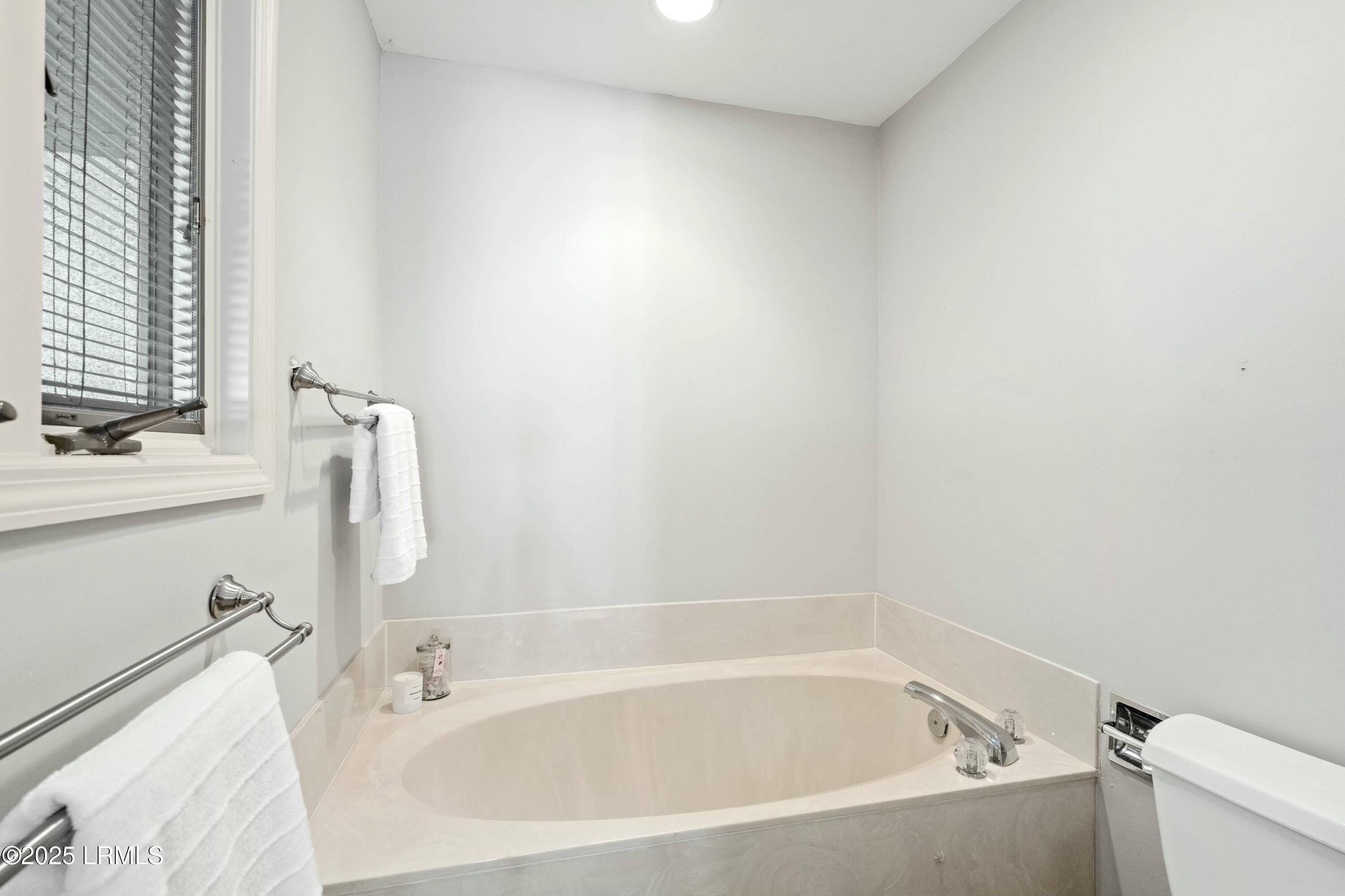 St. Helena Island, South Carolina 29920, United States, 3 Bedrooms Bedrooms, ,3 BathroomsBathrooms,Residential,Active,96592