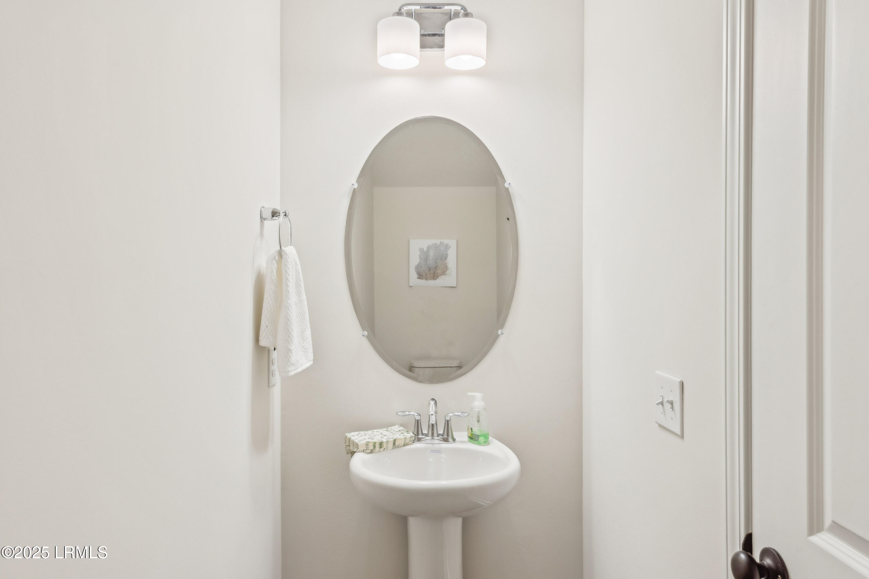 Ridgeland, South Carolina 29936, United States, 3 Bedrooms Bedrooms, ,3 BathroomsBathrooms,Residential,Active,38656