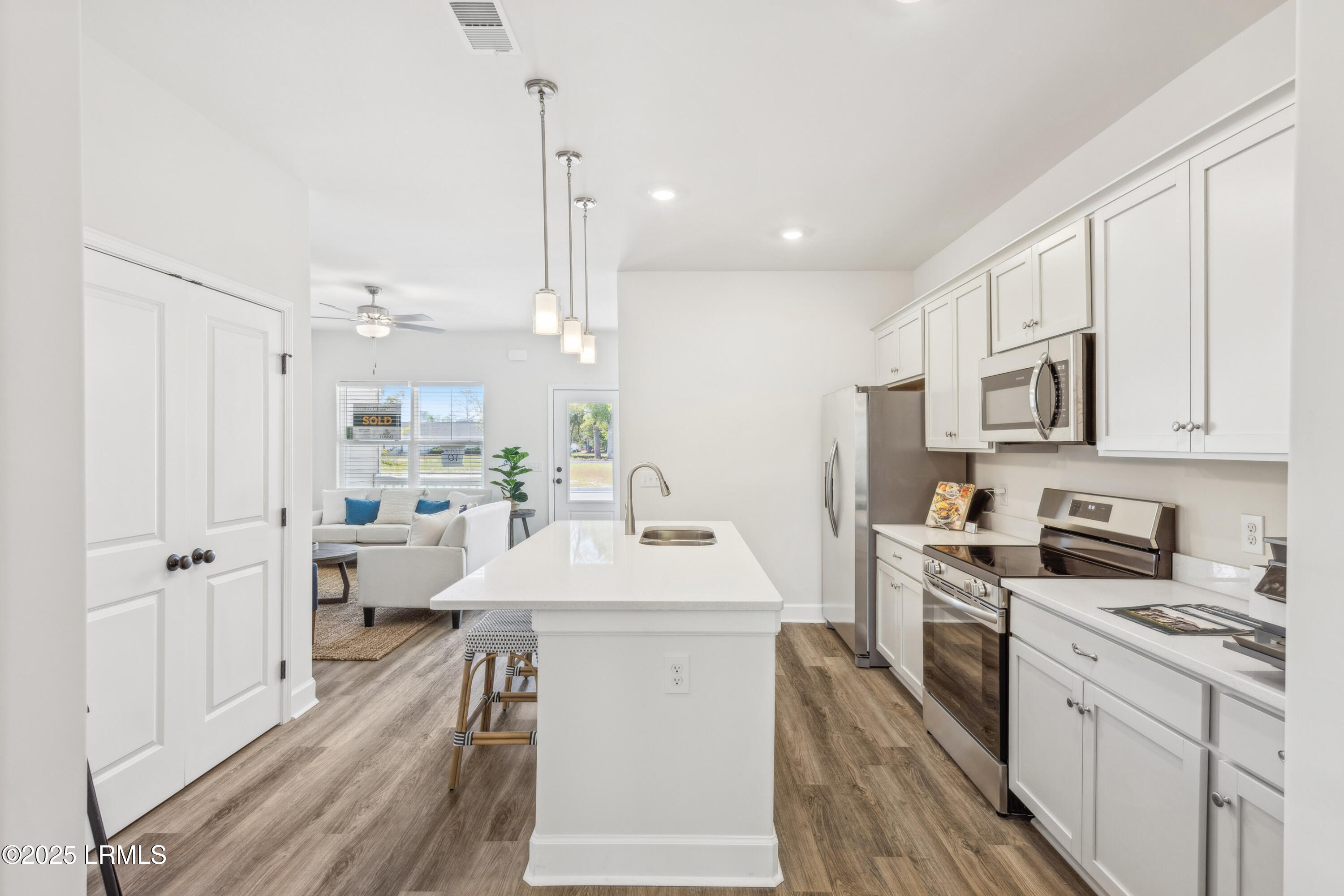 Ridgeland, South Carolina 29936, United States, 3 Bedrooms Bedrooms, ,3 BathroomsBathrooms,Residential,Active,38656