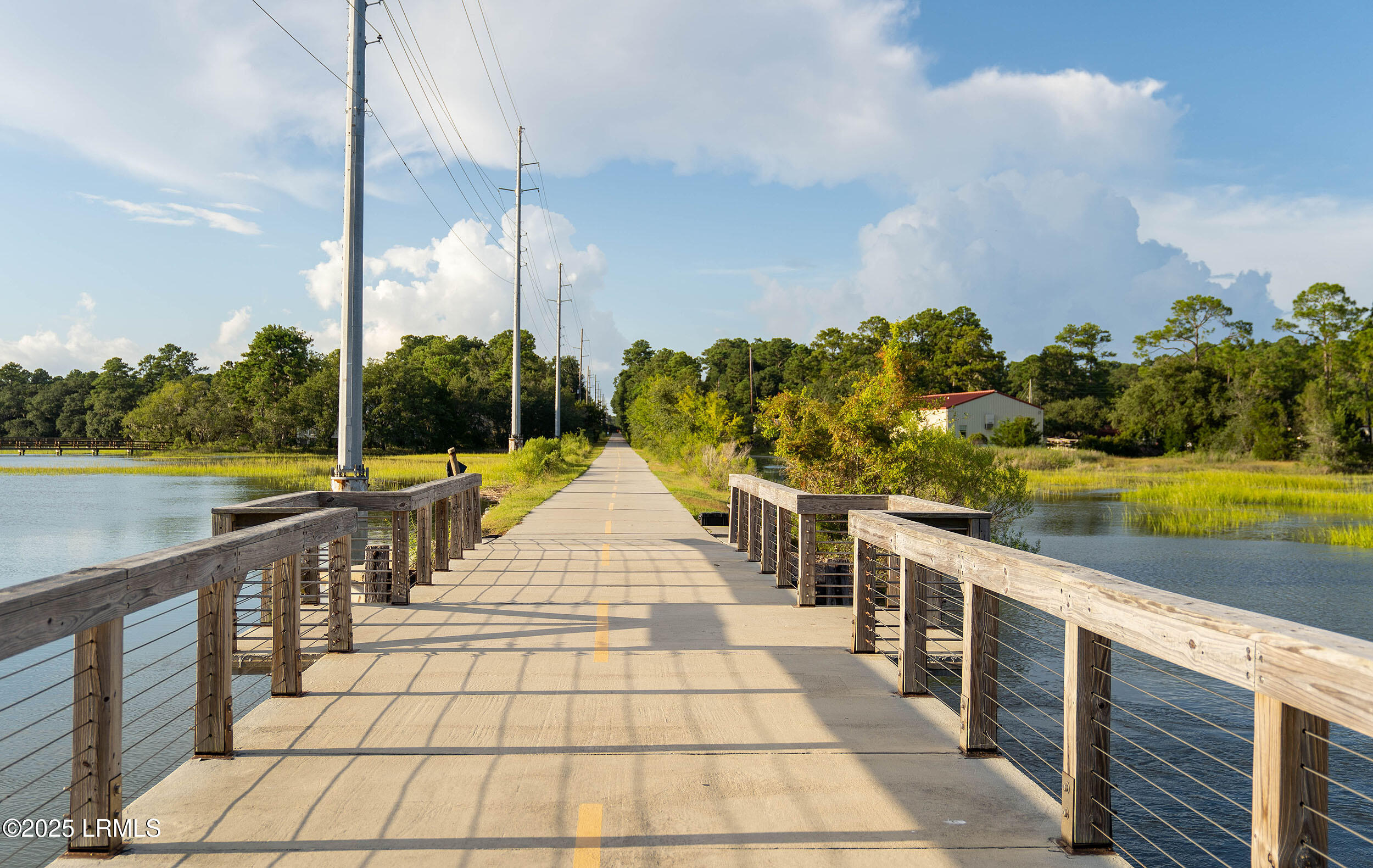 Beaufort, South Carolina 29902, United States, 2 Bedrooms Bedrooms, ,2 BathroomsBathrooms,Residential,Pending,251306