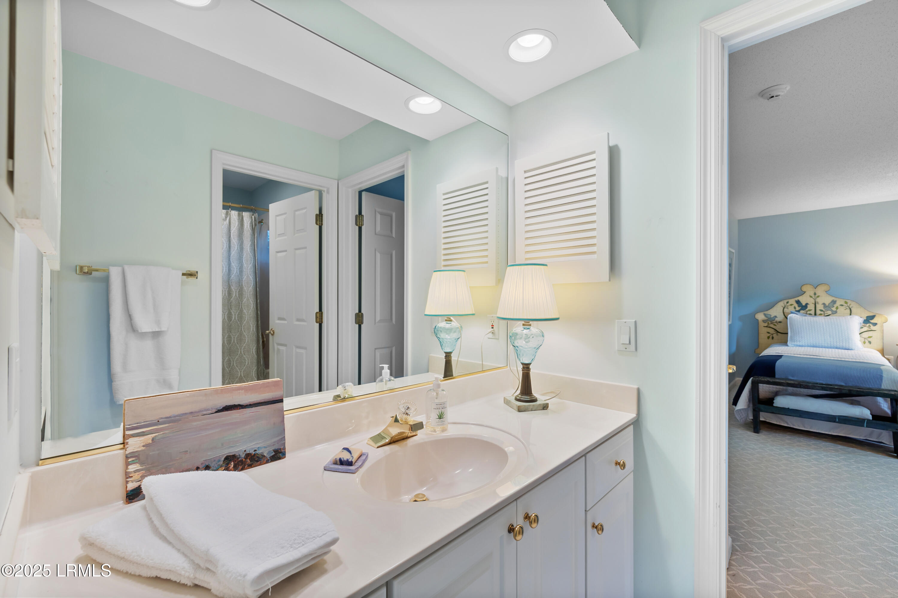 St. Helena Island, South Carolina 29920, United States, 3 Bedrooms Bedrooms, ,3 BathroomsBathrooms,Residential,Pending,223207