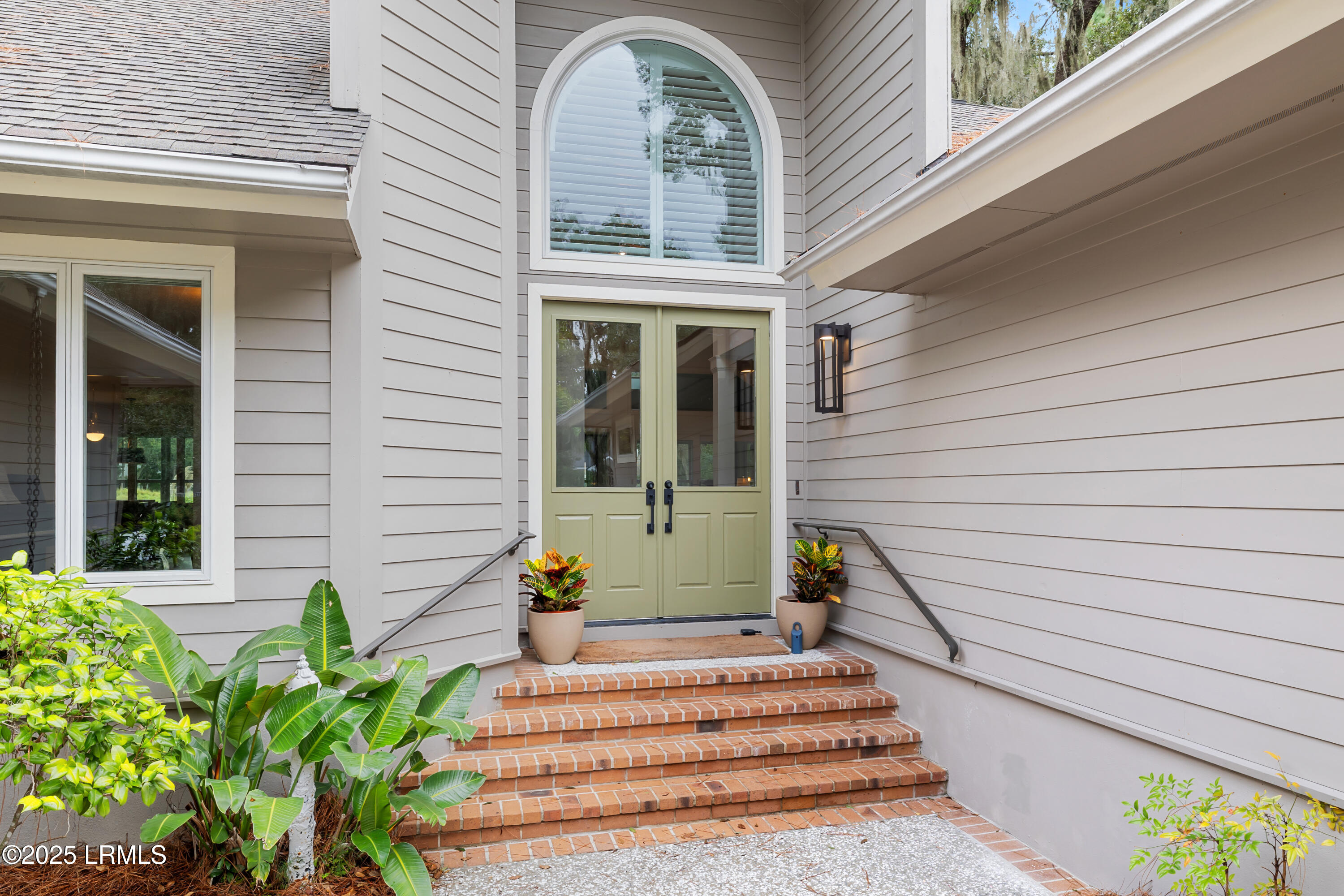 St. Helena Island, South Carolina 29920, United States, 3 Bedrooms Bedrooms, ,3 BathroomsBathrooms,Residential,Pending,223207