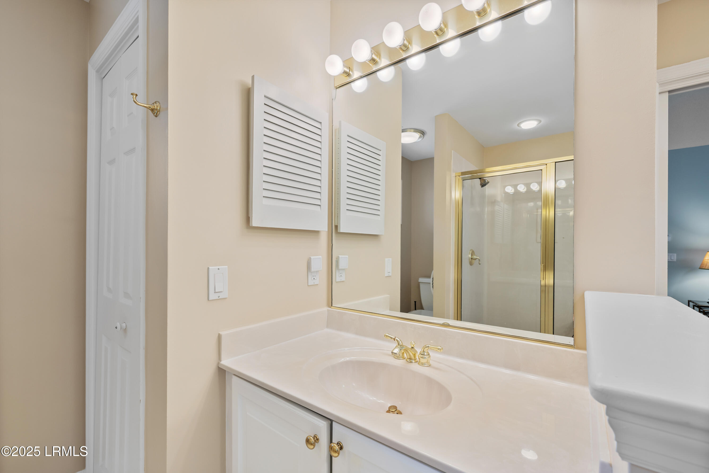 St. Helena Island, South Carolina 29920, United States, 3 Bedrooms Bedrooms, ,3 BathroomsBathrooms,Residential,Pending,223207