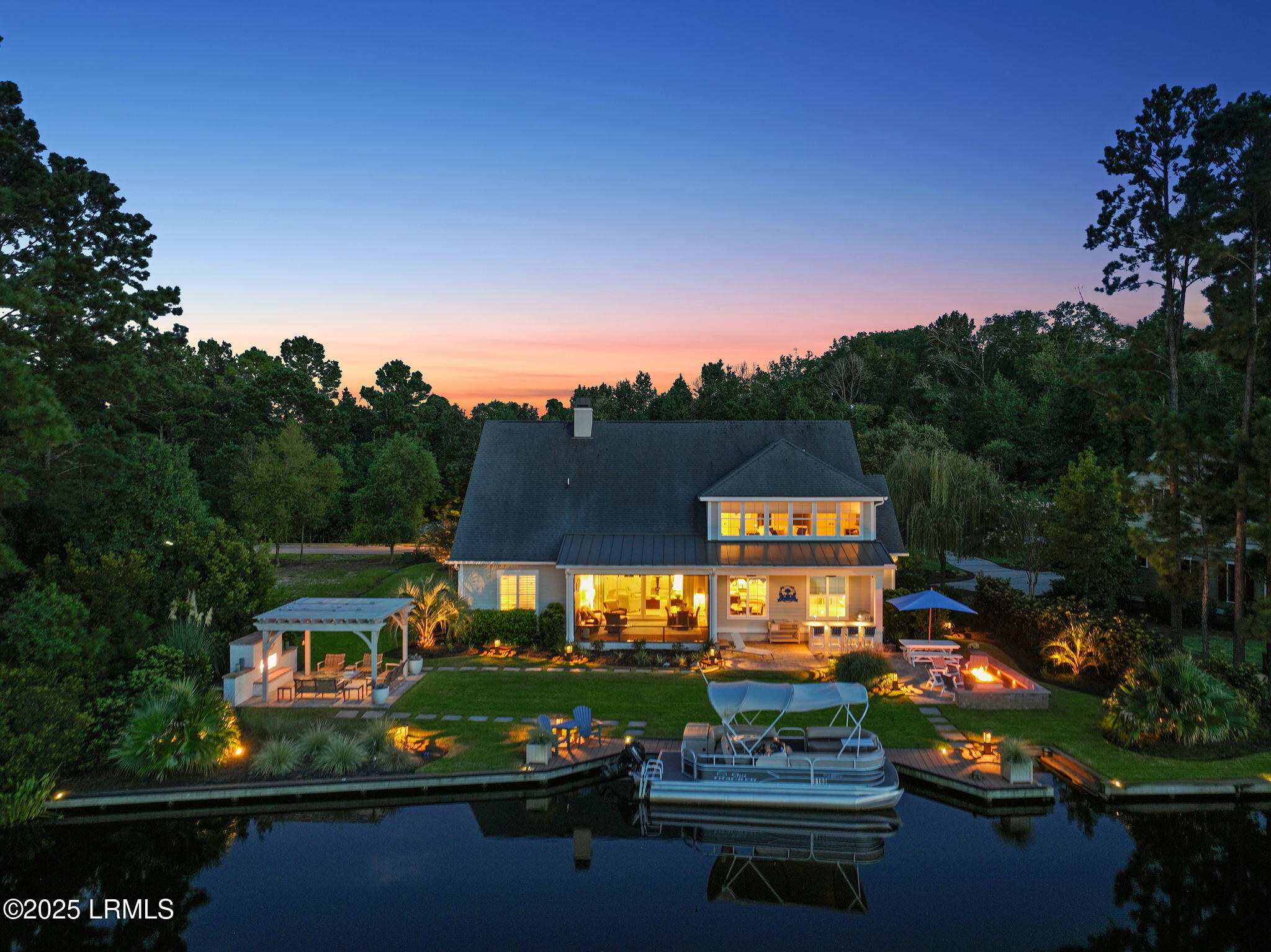 48 Fish Dancer Court