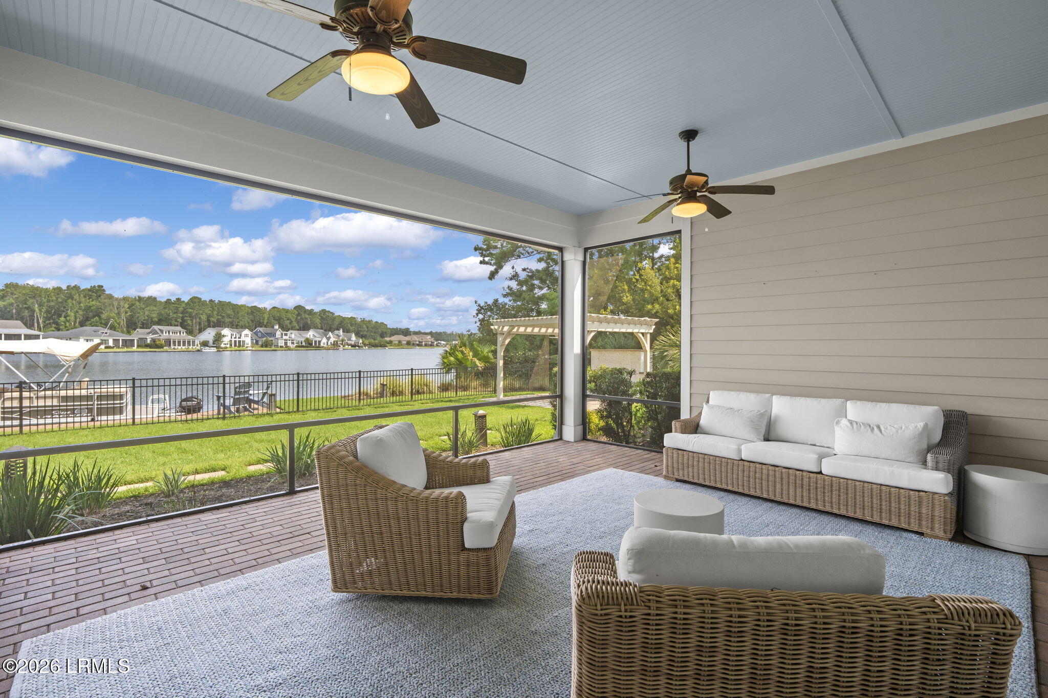 48 Fish Dancer Court