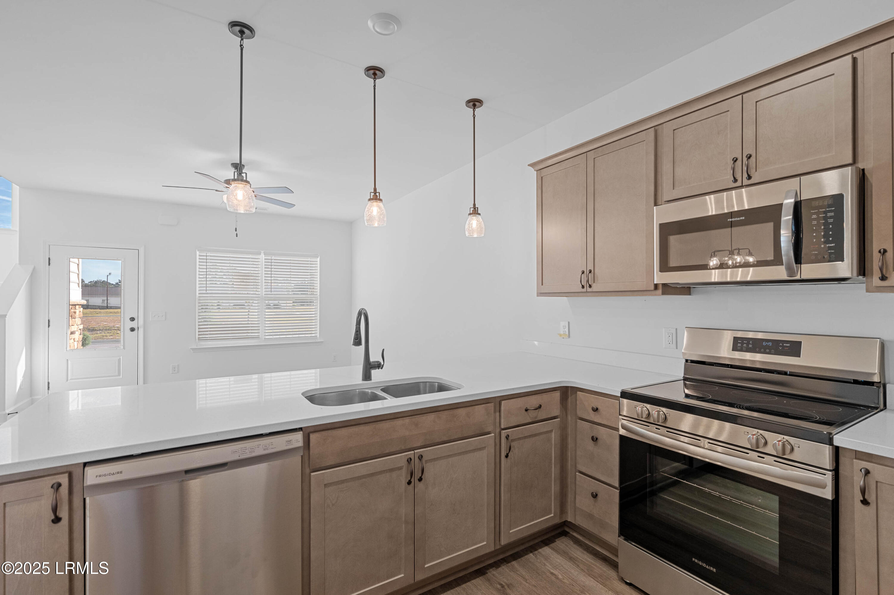 Ridgeland, South Carolina 29936, United States, 3 Bedrooms Bedrooms, ,3 BathroomsBathrooms,Residential,Active,76795