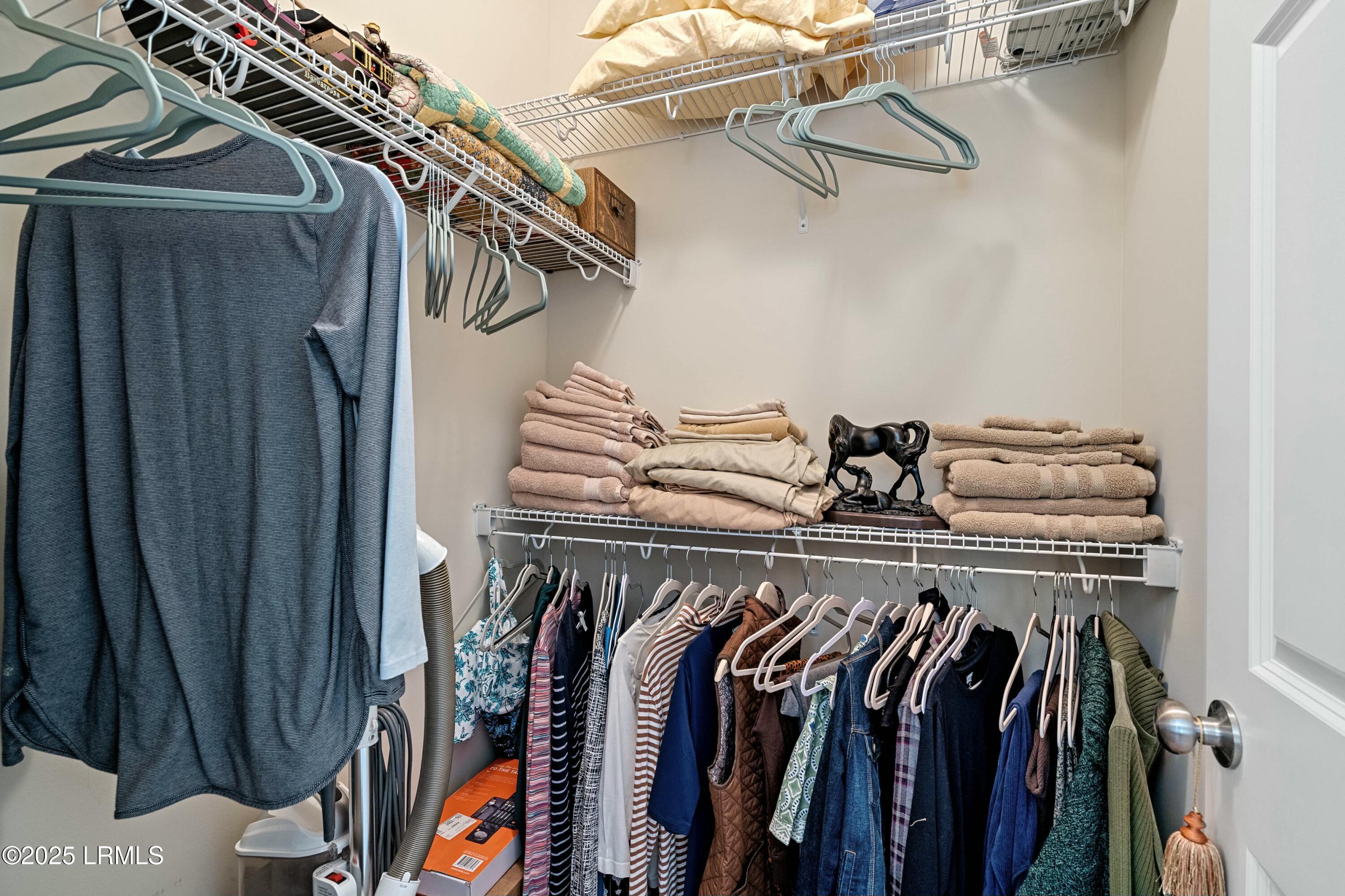 Beaufort, South Carolina 29902, United States, 2 Bedrooms Bedrooms, ,3 BathroomsBathrooms,Residential,Active,81355