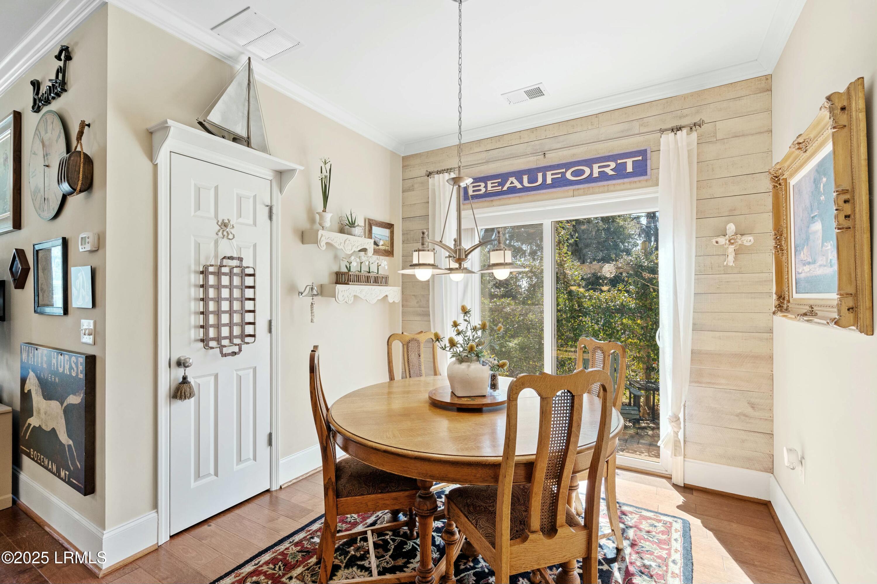 Beaufort, South Carolina 29902, United States, 2 Bedrooms Bedrooms, ,3 BathroomsBathrooms,Residential,Active,81355