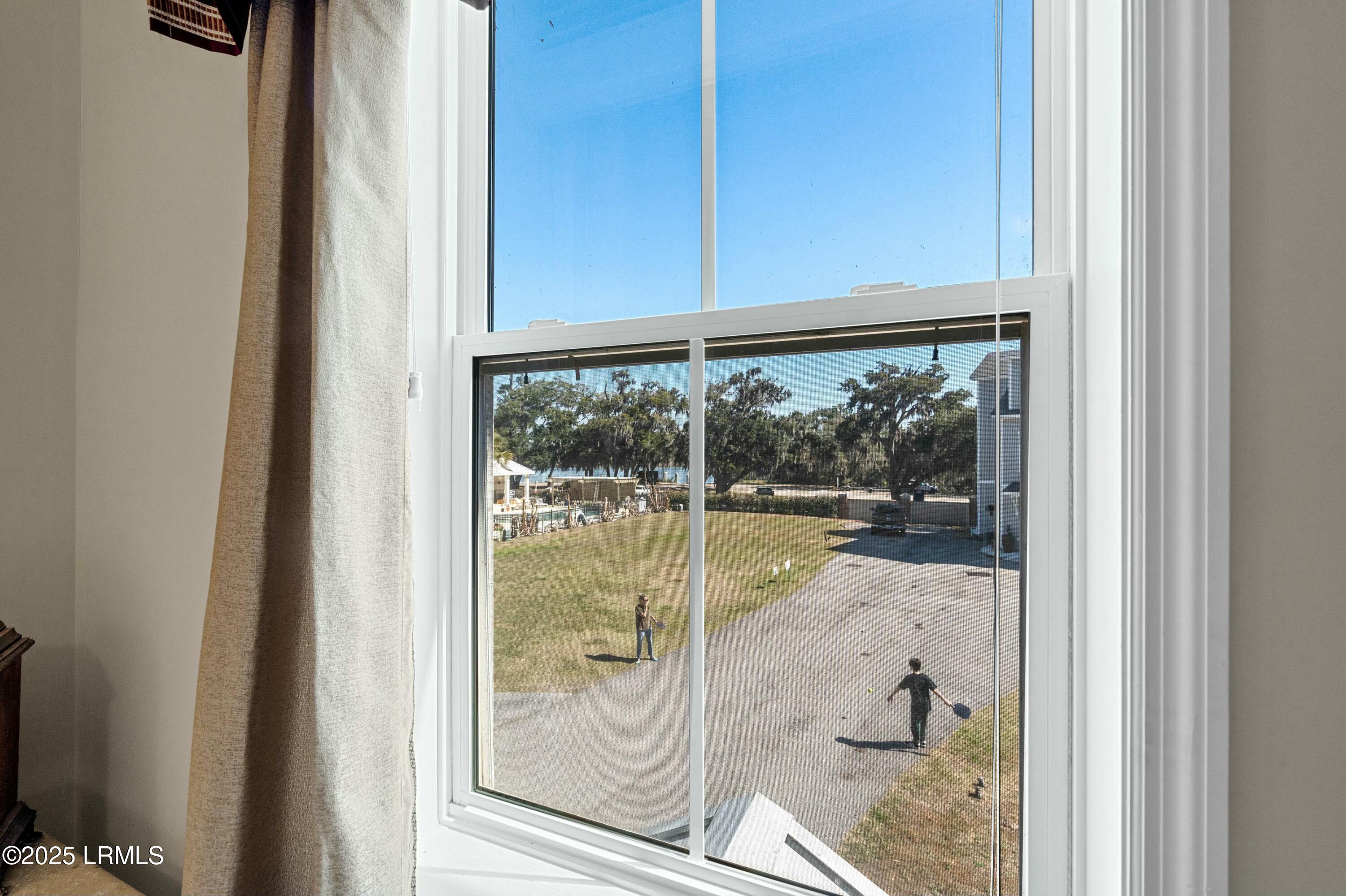 Beaufort, South Carolina 29902, United States, 2 Bedrooms Bedrooms, ,3 BathroomsBathrooms,Residential,Active,81355