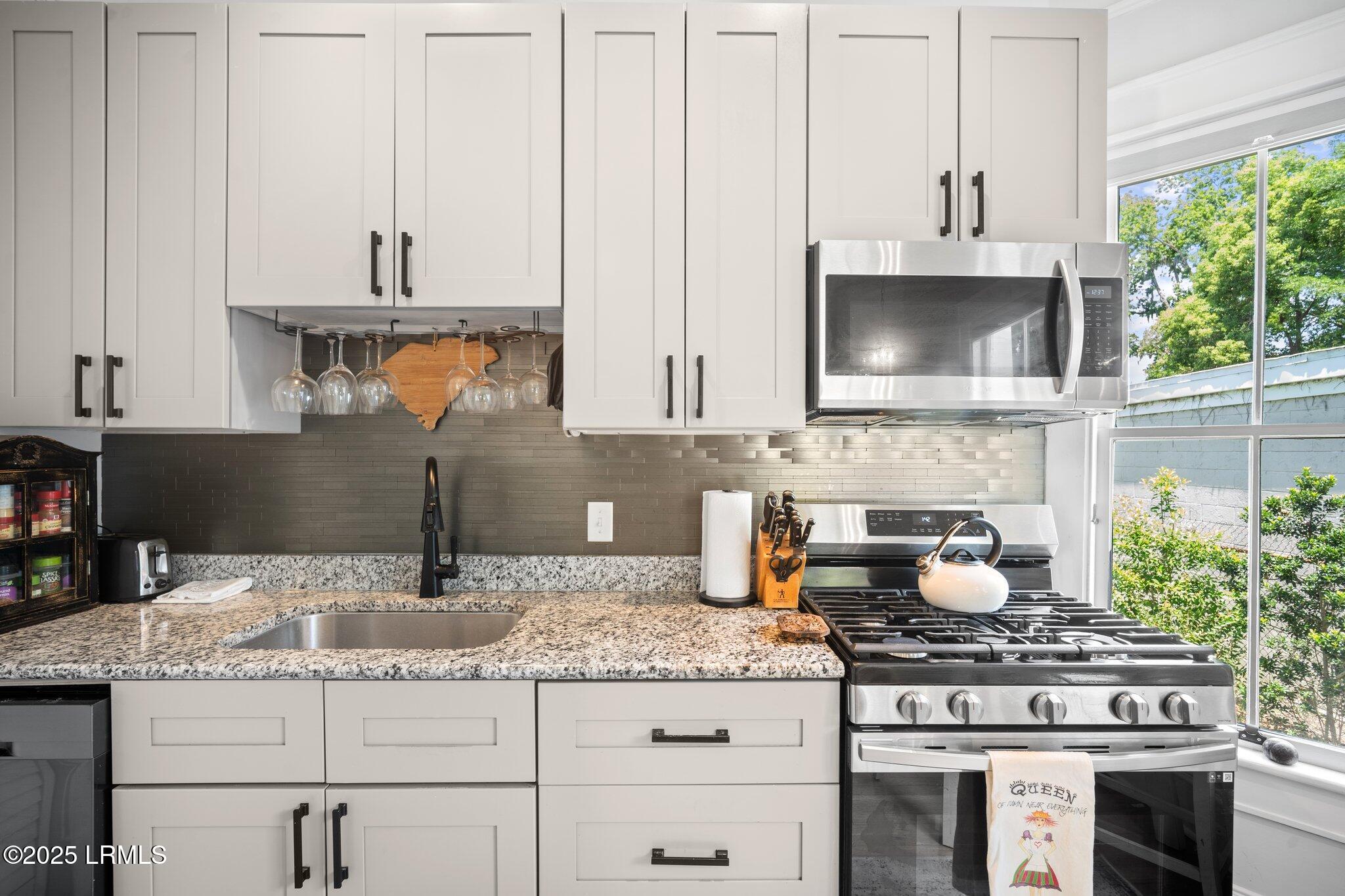 Beaufort, South Carolina 29902, United States, 4 Bedrooms Bedrooms, ,4 BathroomsBathrooms,Residential,Active,145278